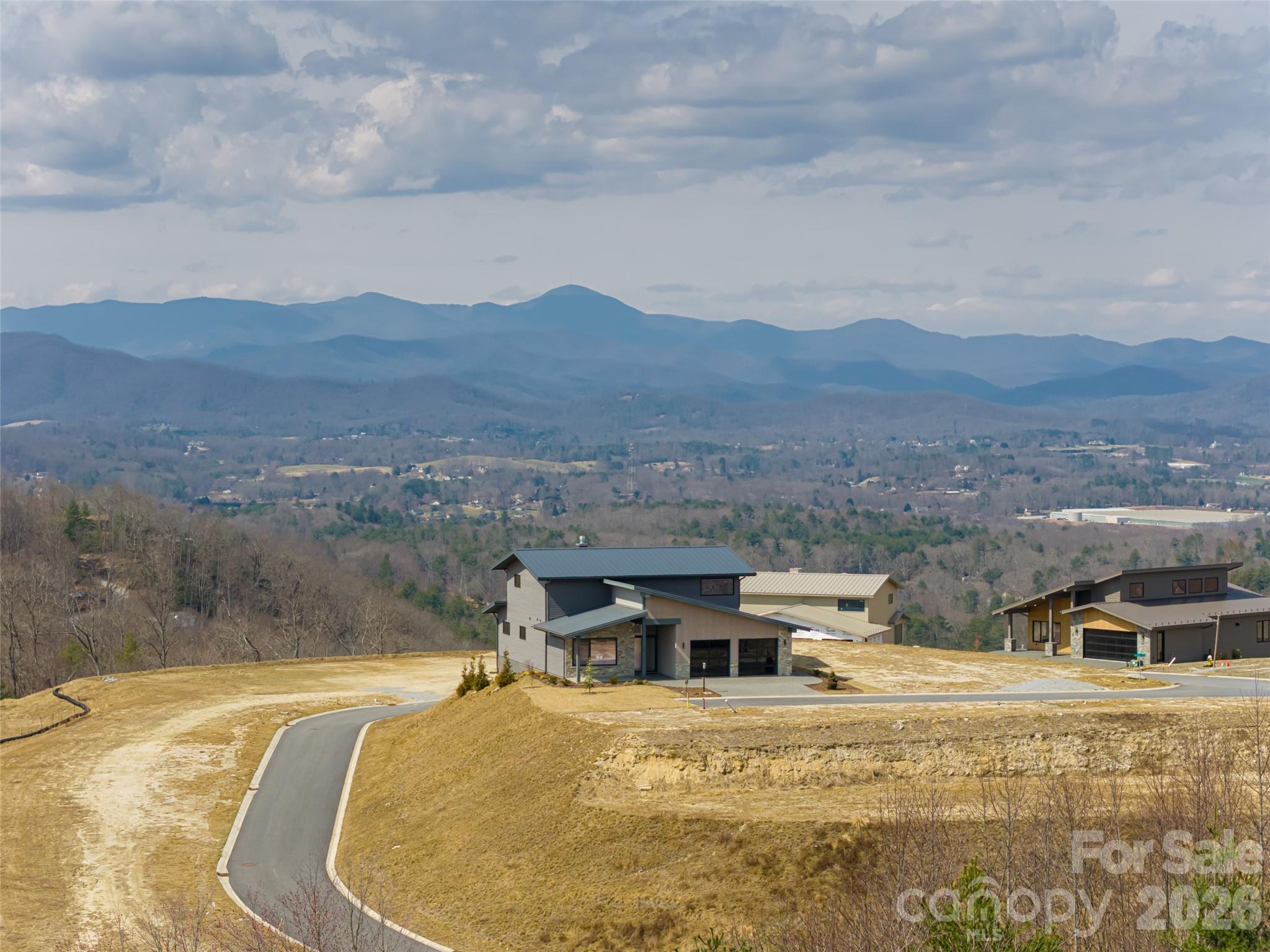 24 S Watchman Drive — Hendersonville