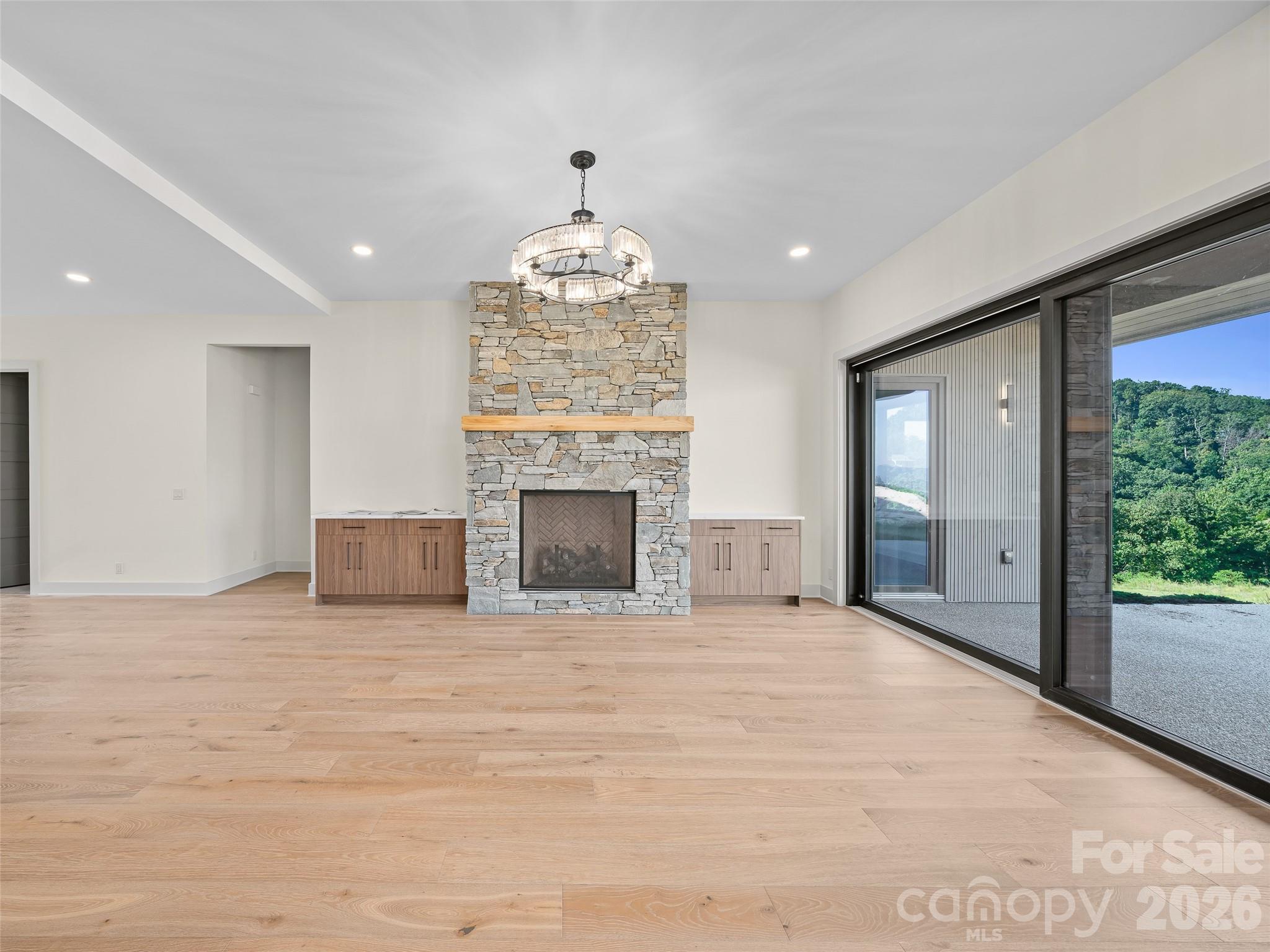 24 S Watchman Drive — Hendersonville
