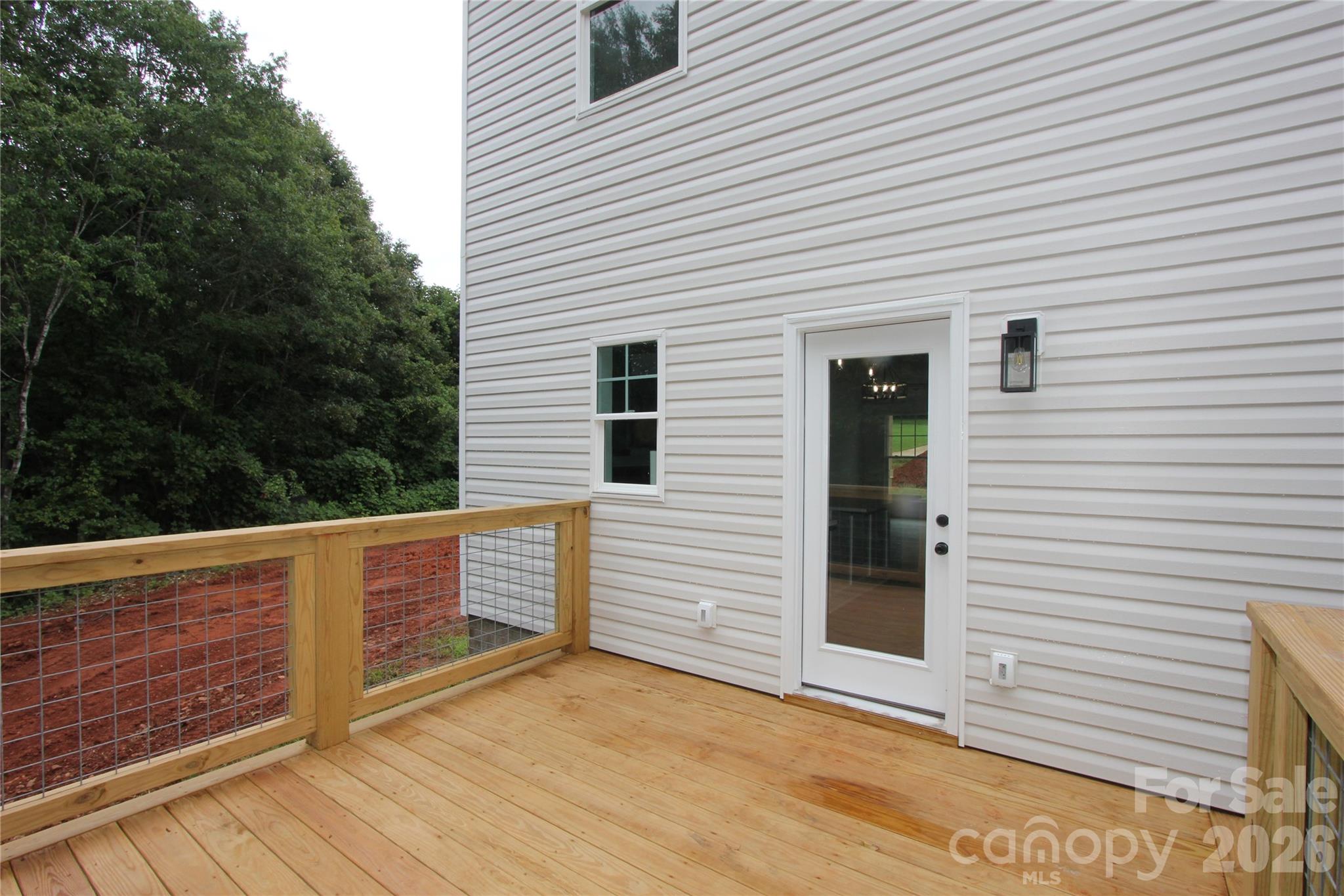 1074 Lyndsey Brook Court — Lincolnton