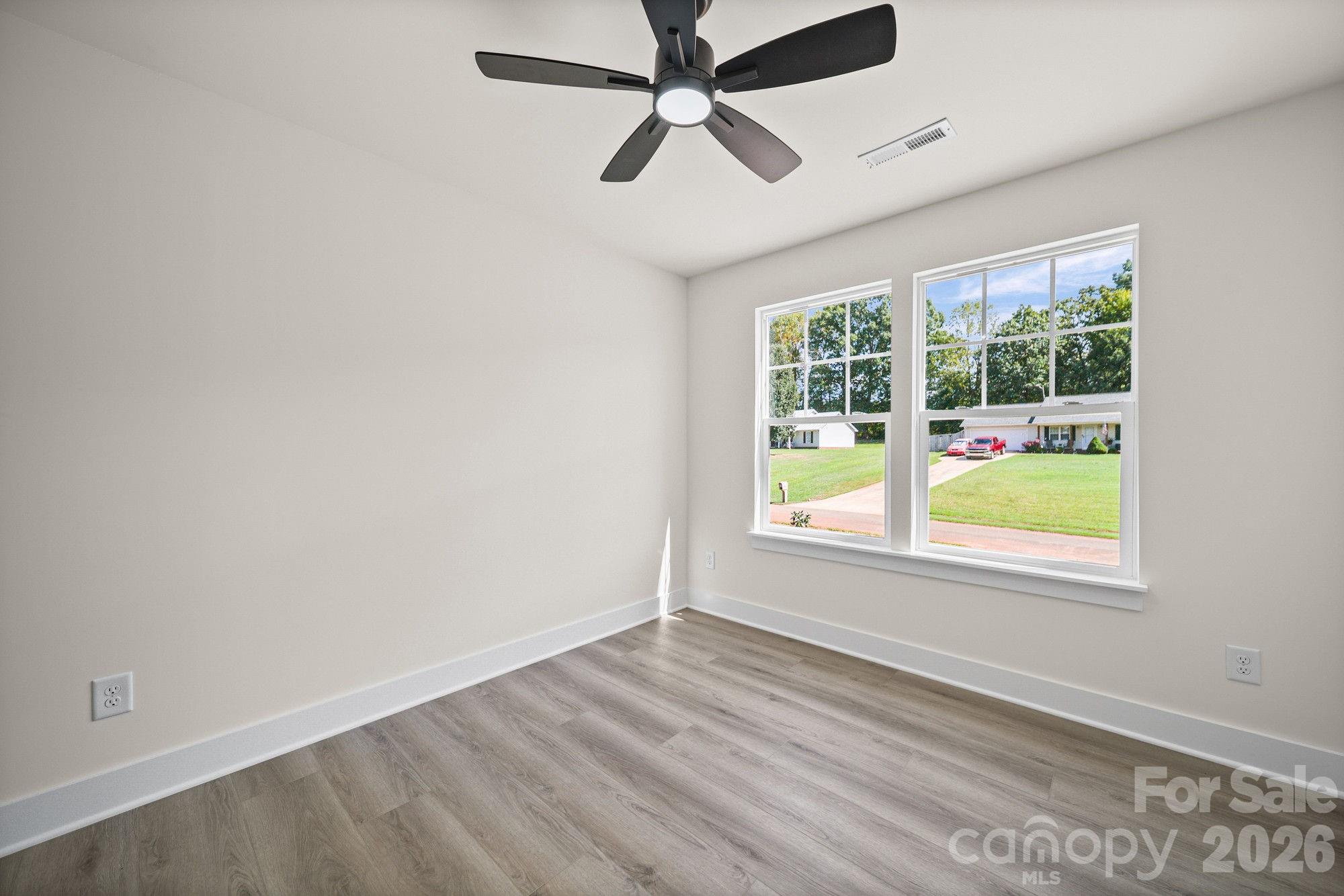 1074 Lyndsey Brook Court — Lincolnton