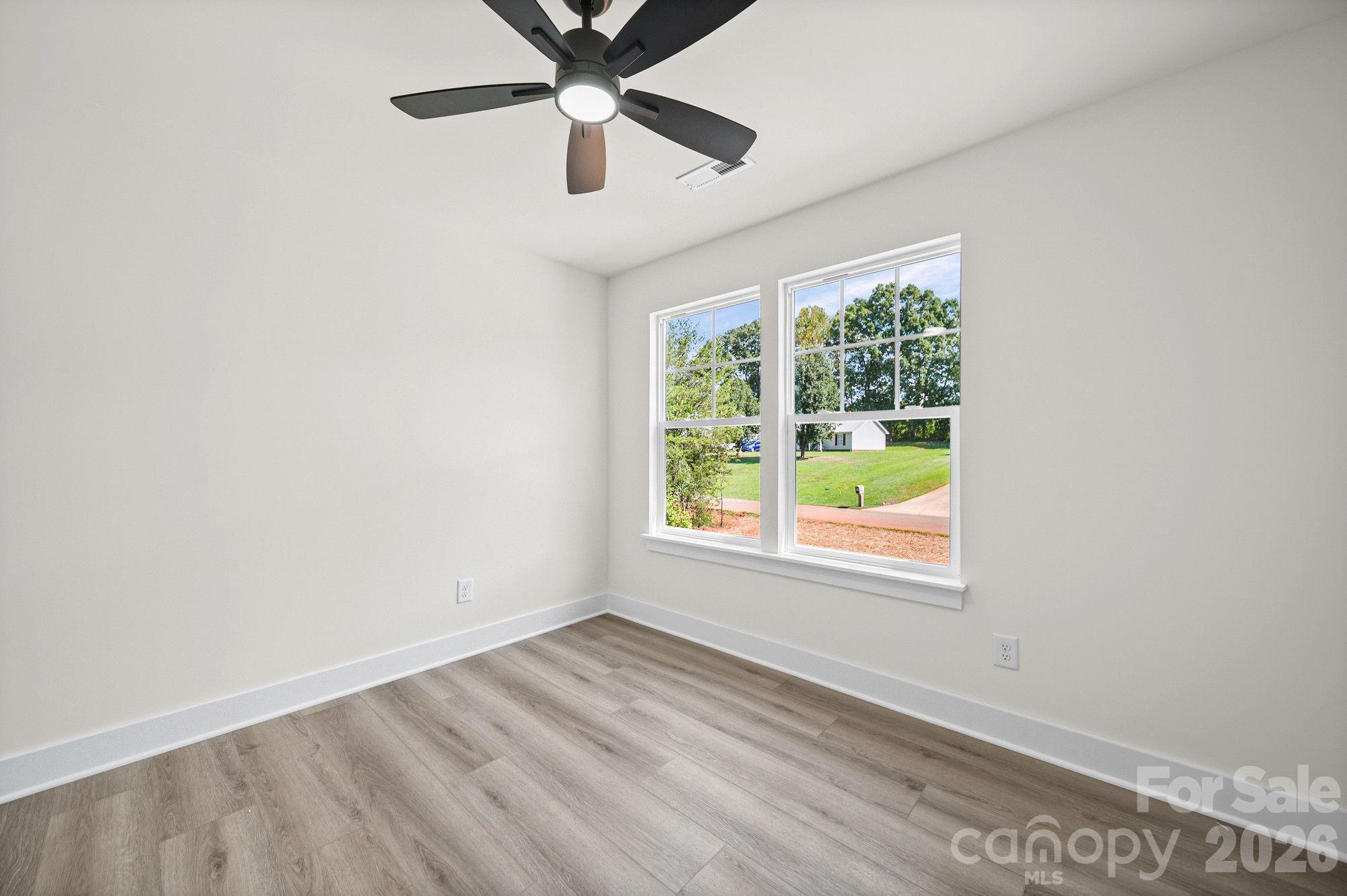1074 Lyndsey Brook Court — Lincolnton