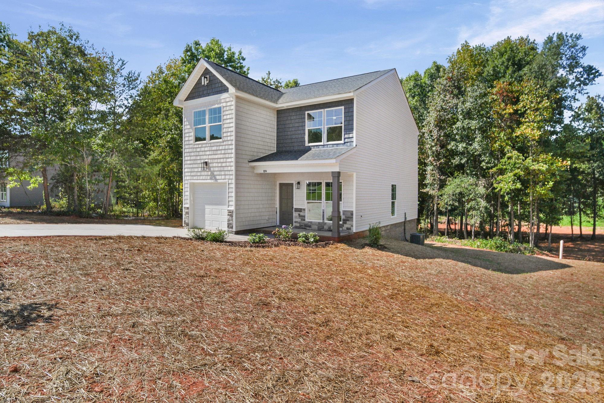 1074 Lyndsey Brook Court — Lincolnton