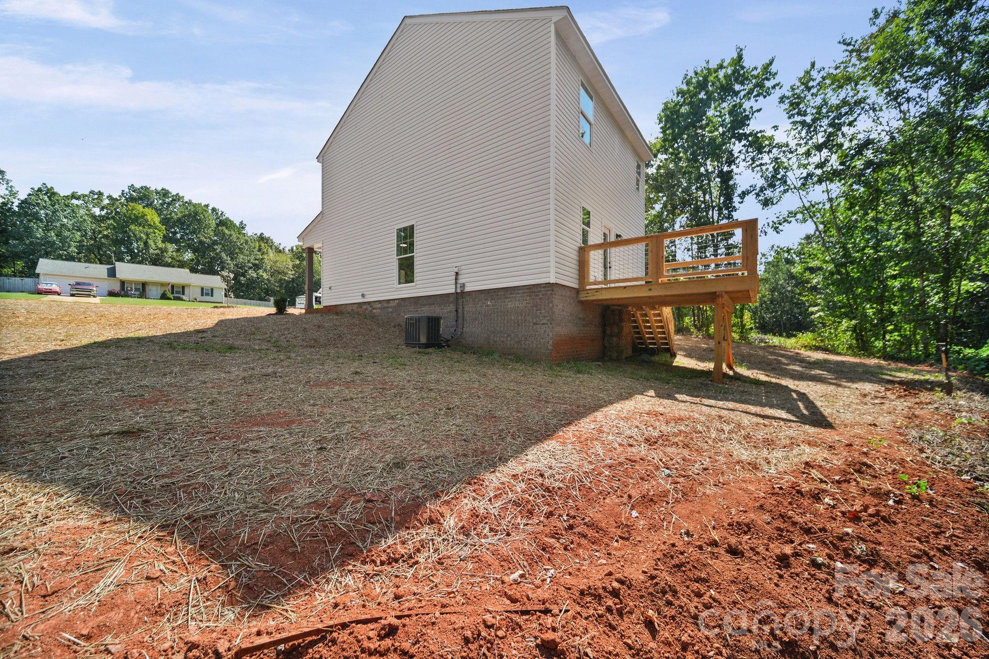 1074 Lyndsey Brook Court — Lincolnton