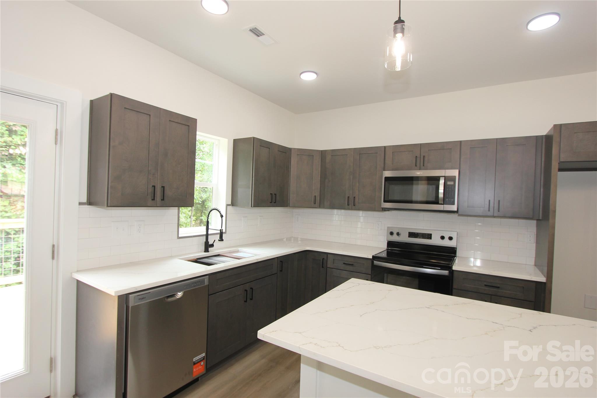 1074 Lyndsey Brook Court — Lincolnton