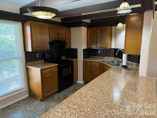 204 Scottlynn Drive — Asheville