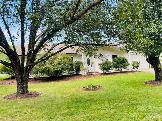 204 Scottlynn Drive — Asheville