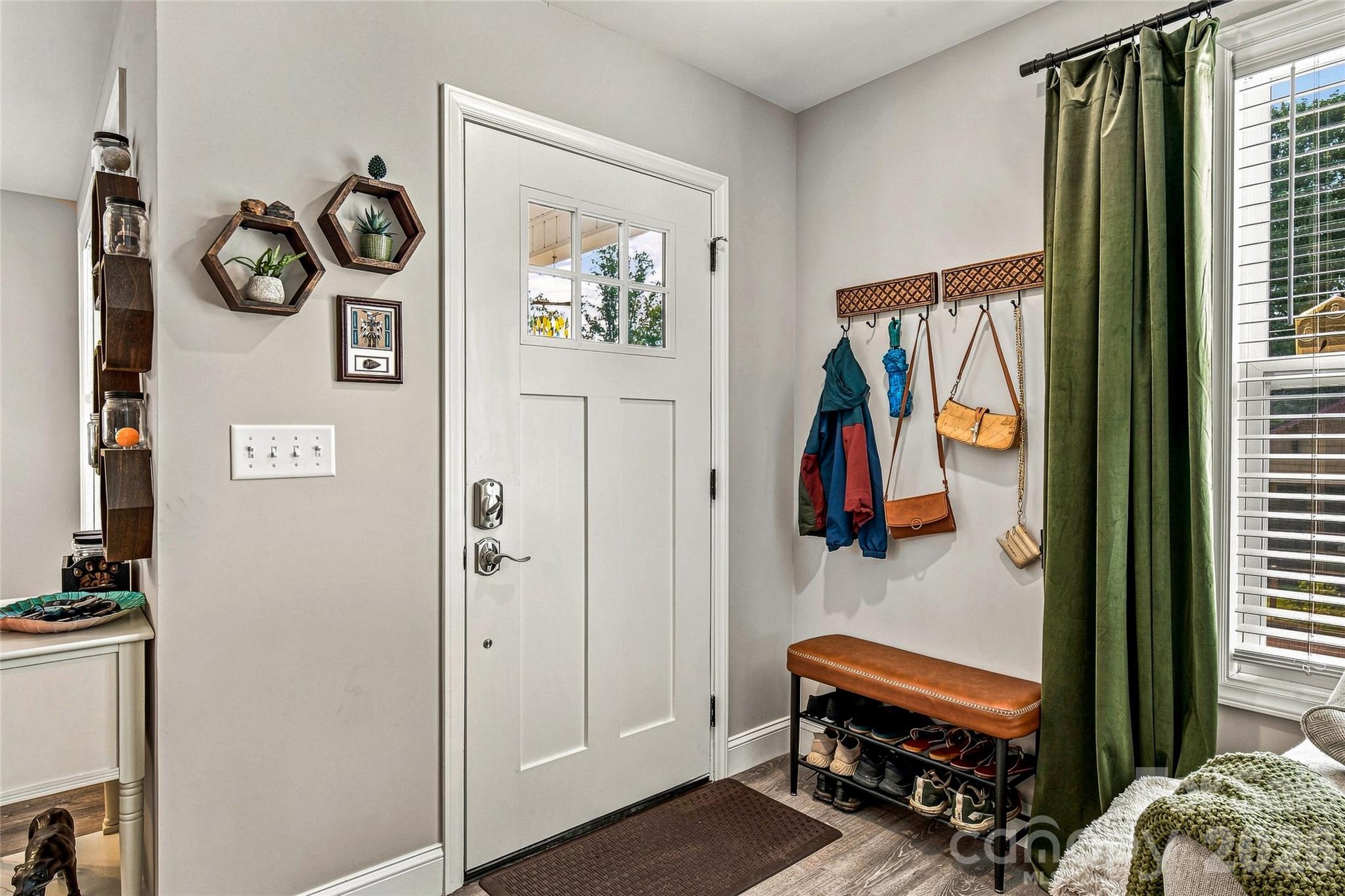 619 Edgewood Avenue — Hendersonville