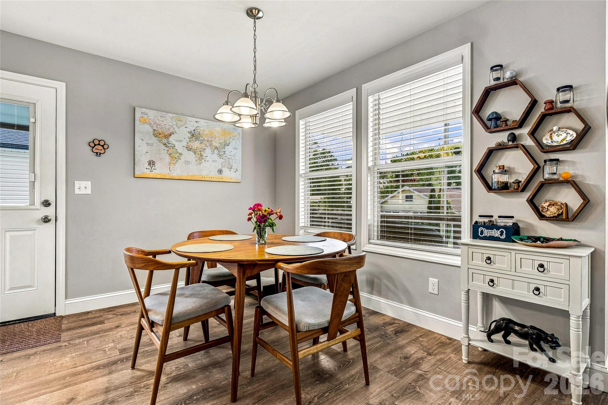 619 Edgewood Avenue — Hendersonville