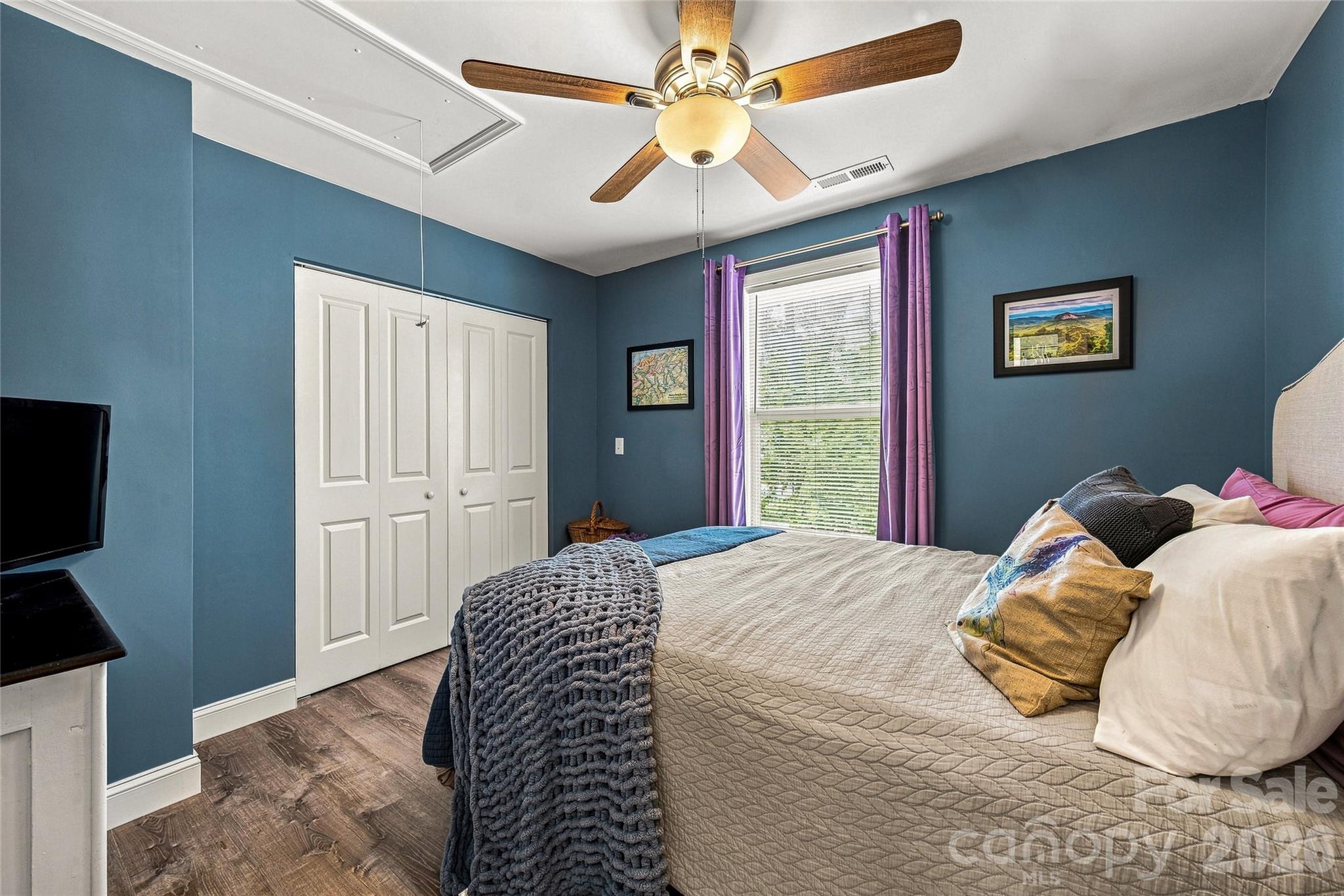 619 Edgewood Avenue — Hendersonville