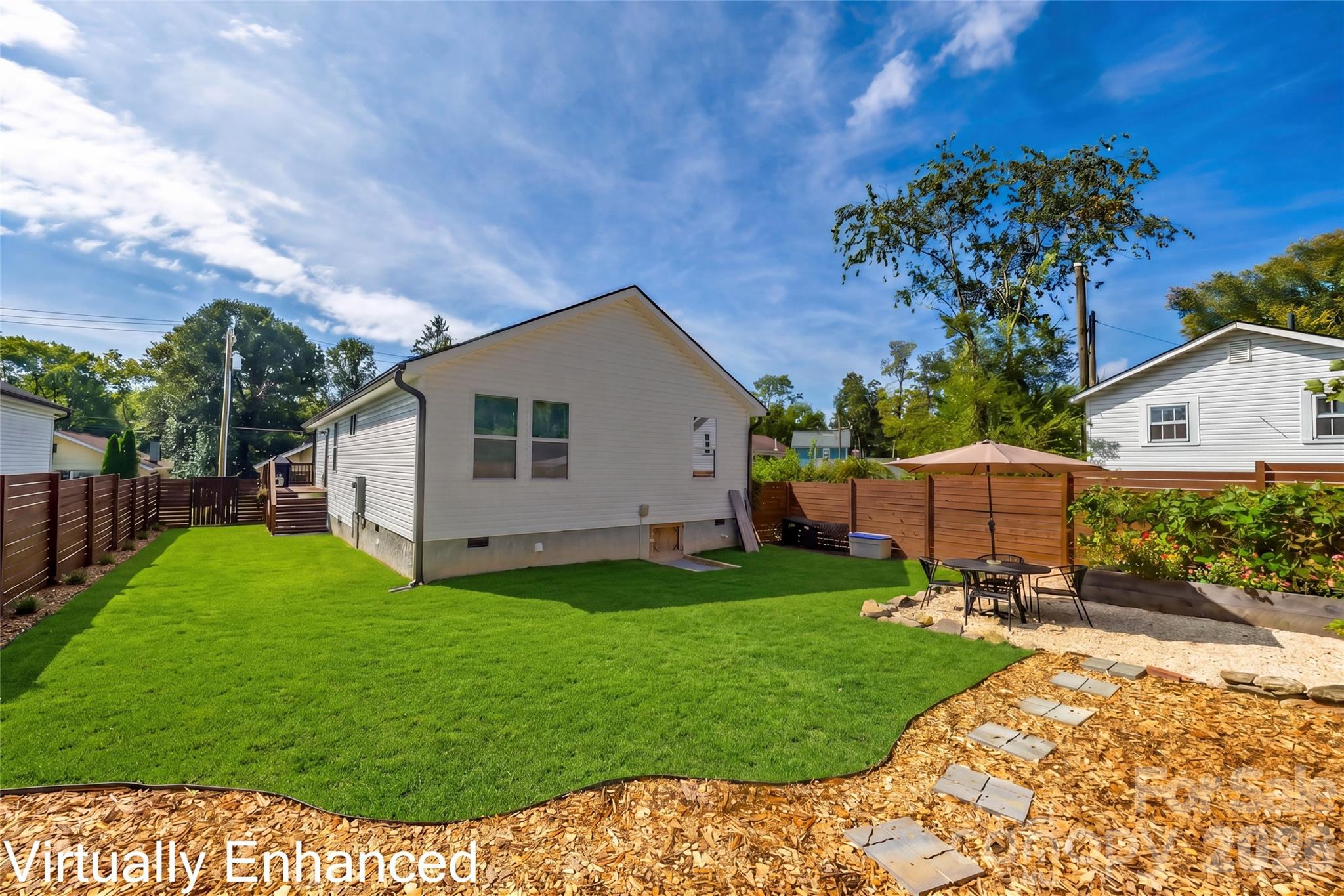 619 Edgewood Avenue — Hendersonville