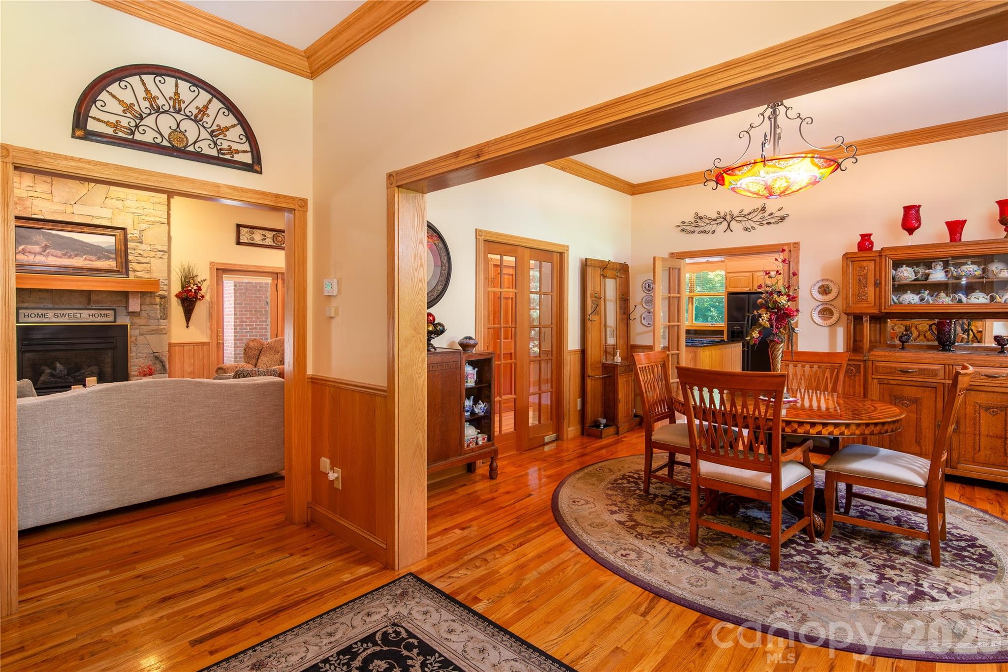 832 Asheville Highway — Sylva