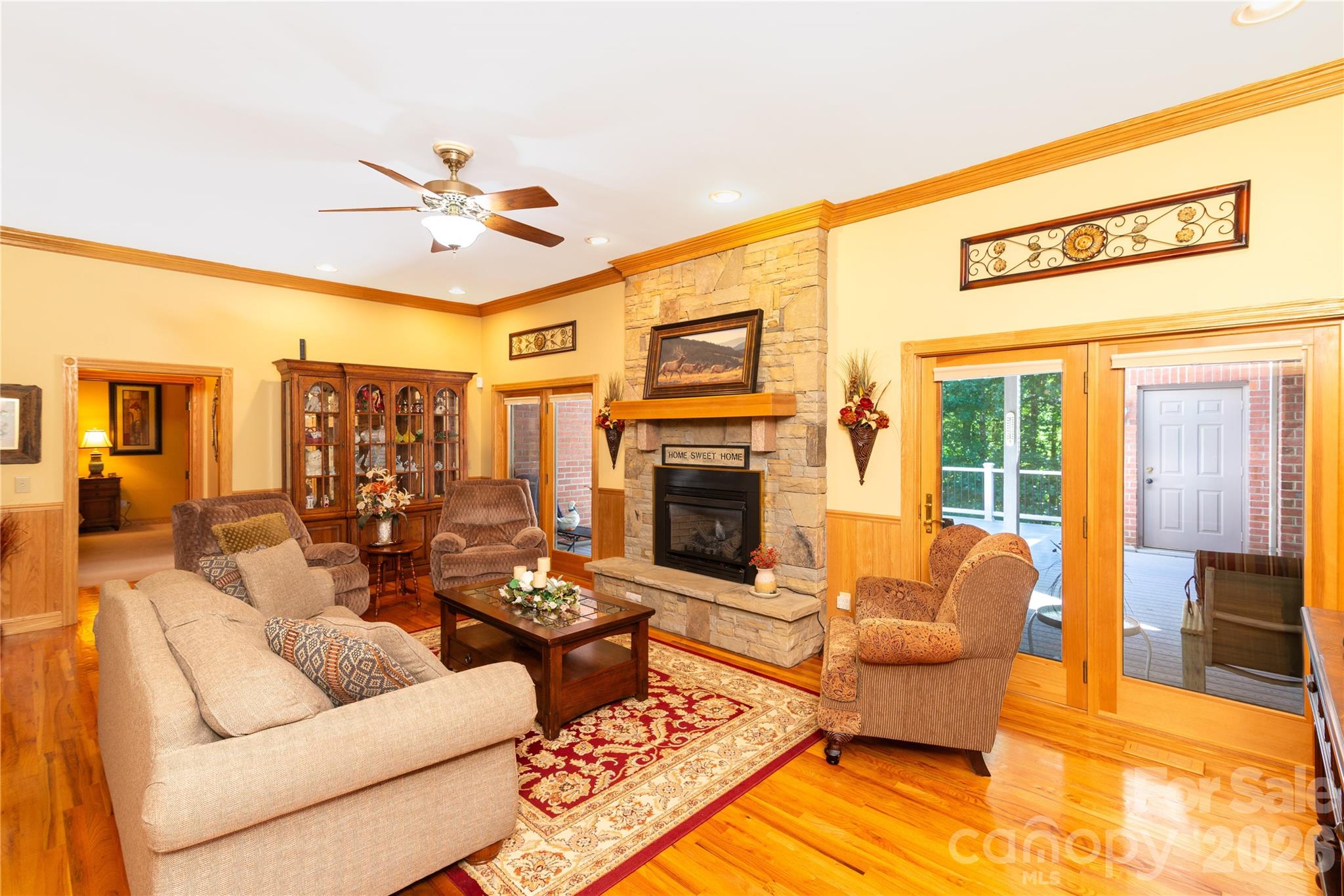 832 Asheville Highway — Sylva