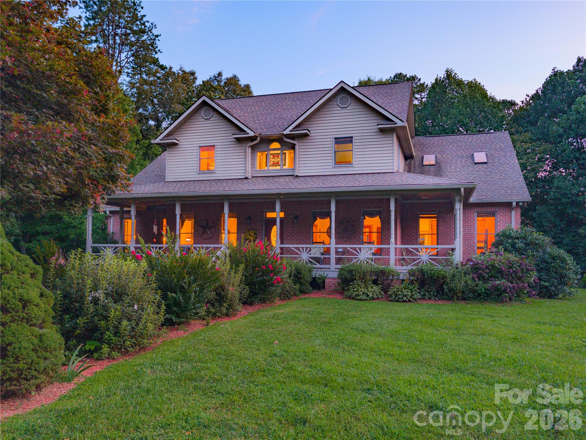 832 Asheville Highway — Sylva