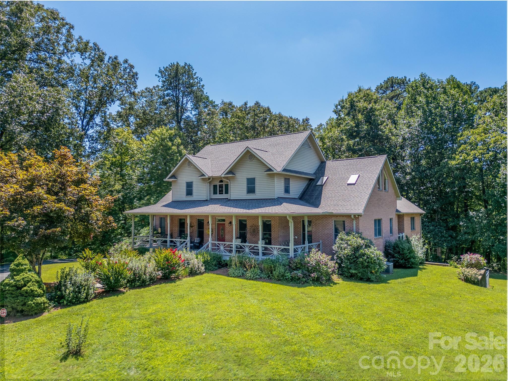 832 Asheville Highway — Sylva