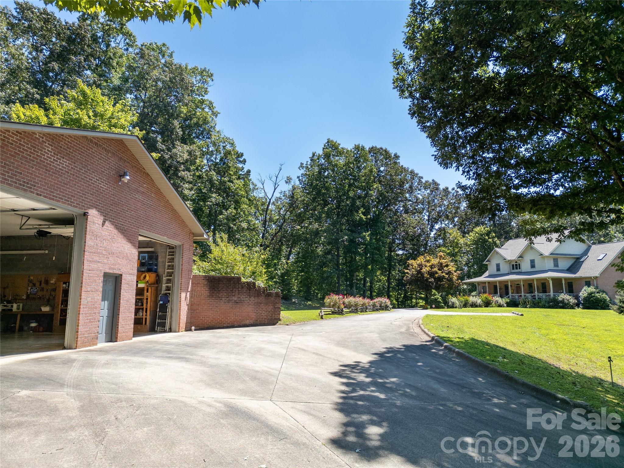 832 Asheville Highway — Sylva