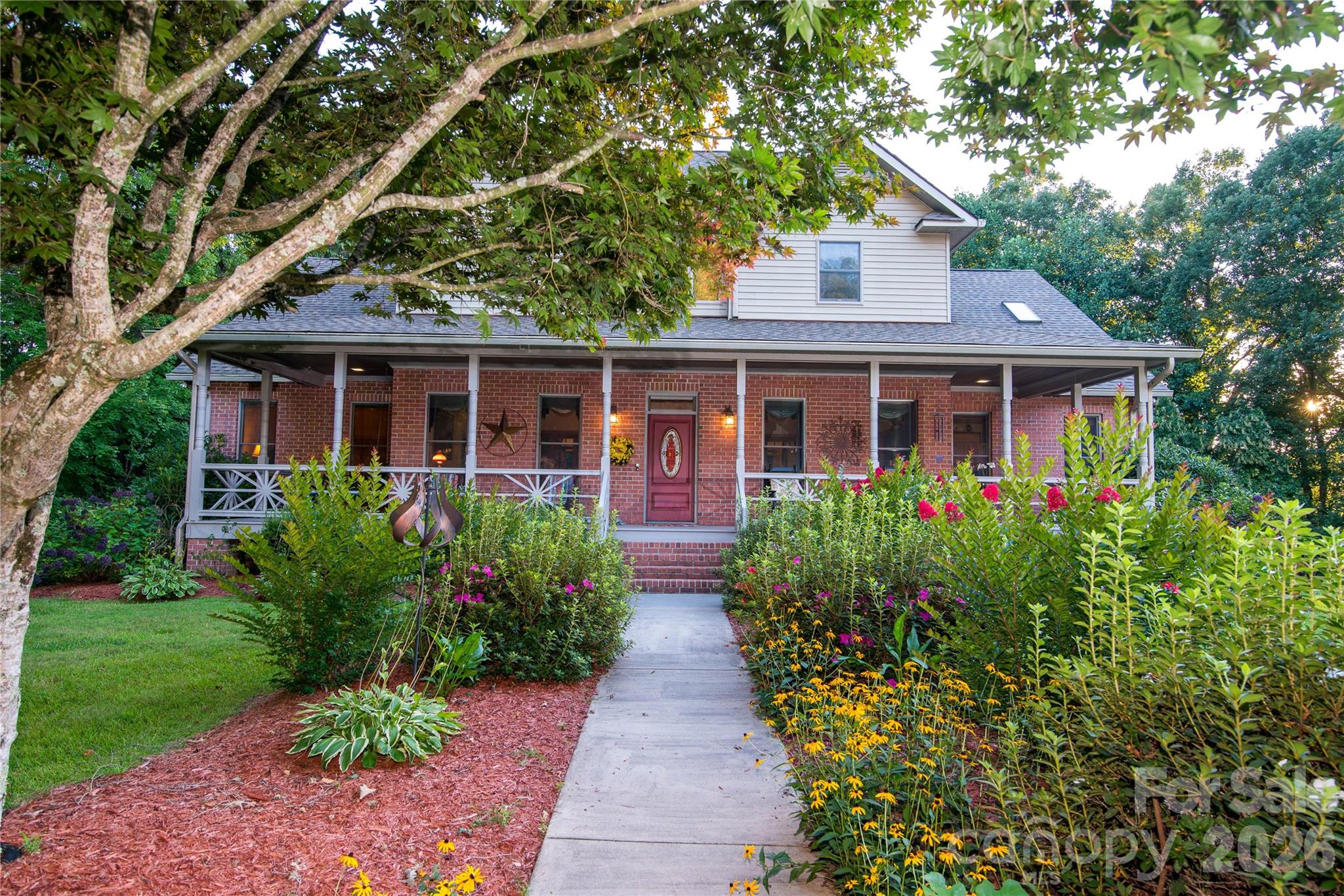 832 Asheville Highway — Sylva
