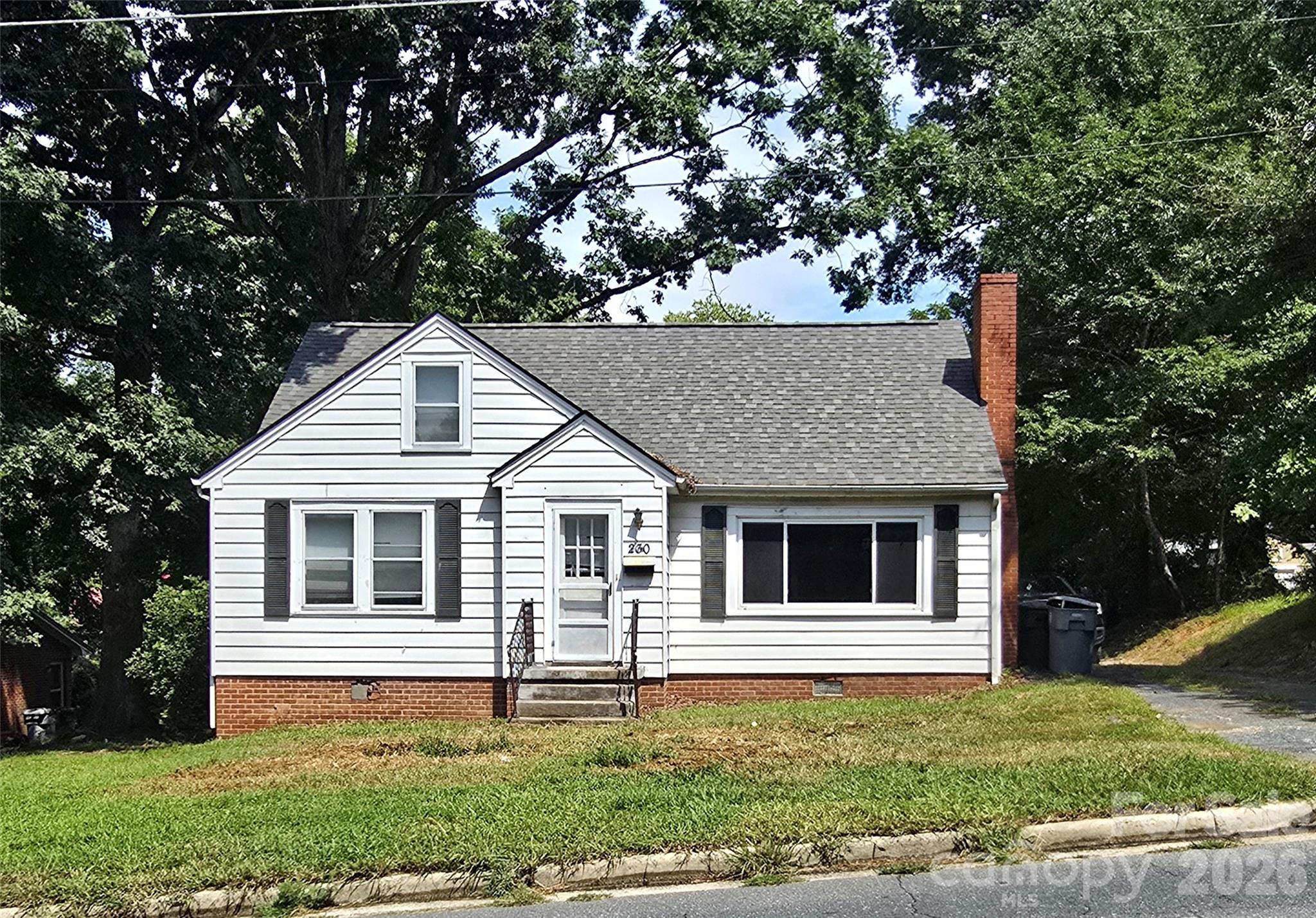 230 W Presnell Street — Asheboro