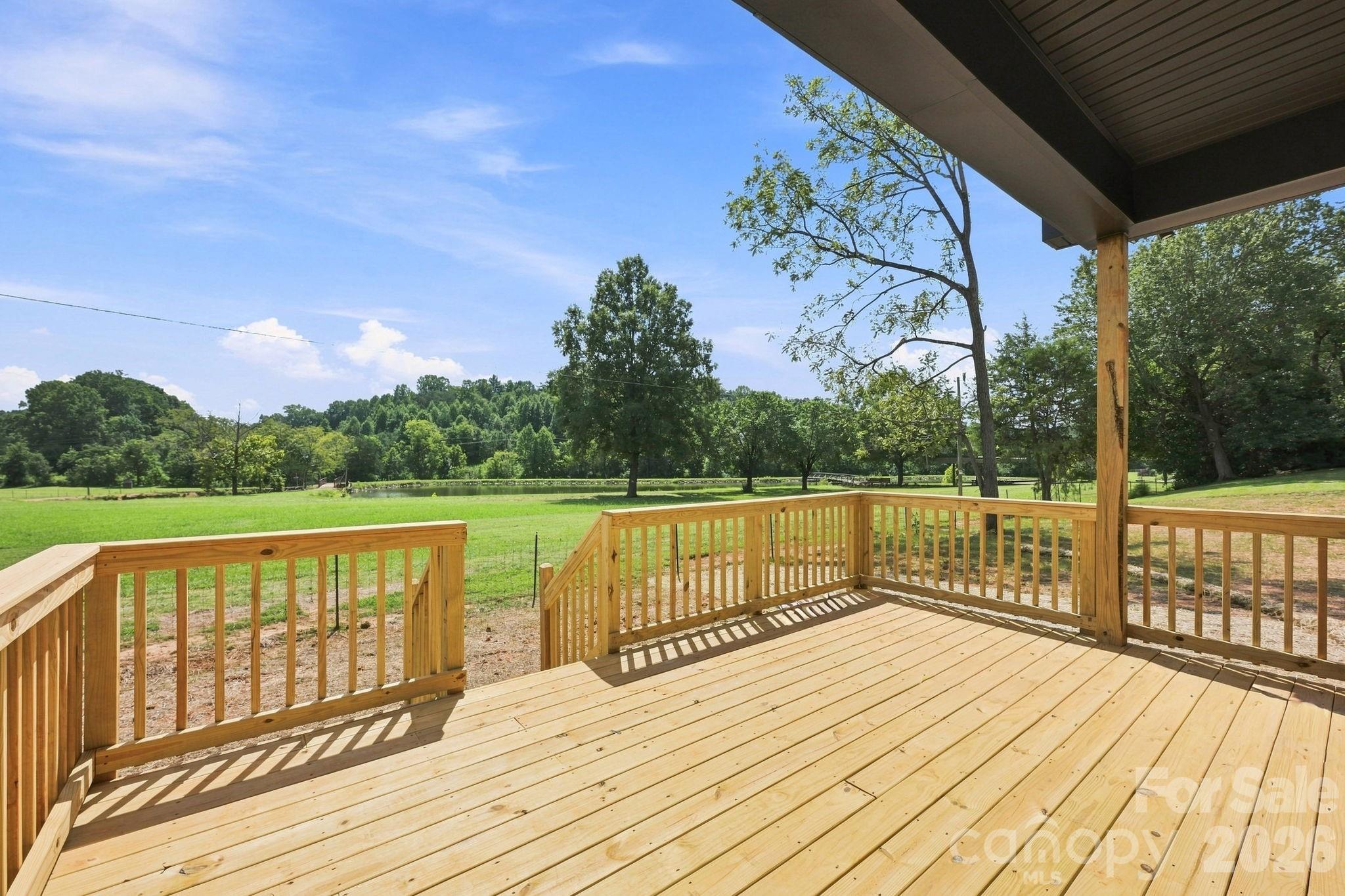 1515 Robin Road — Newton