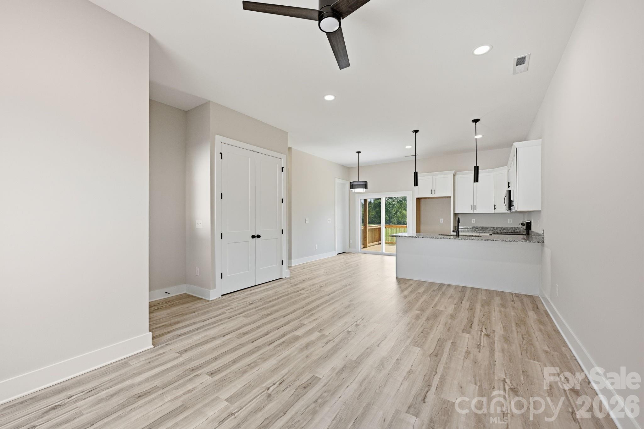 1515 Robin Road — Newton
