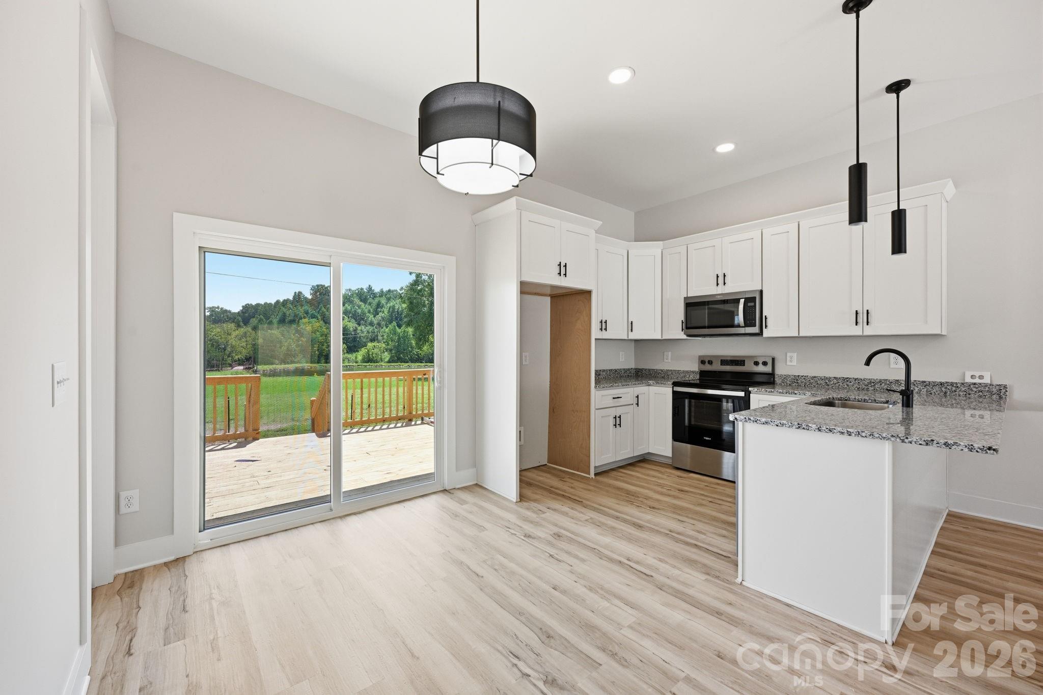 1515 Robin Road — Newton