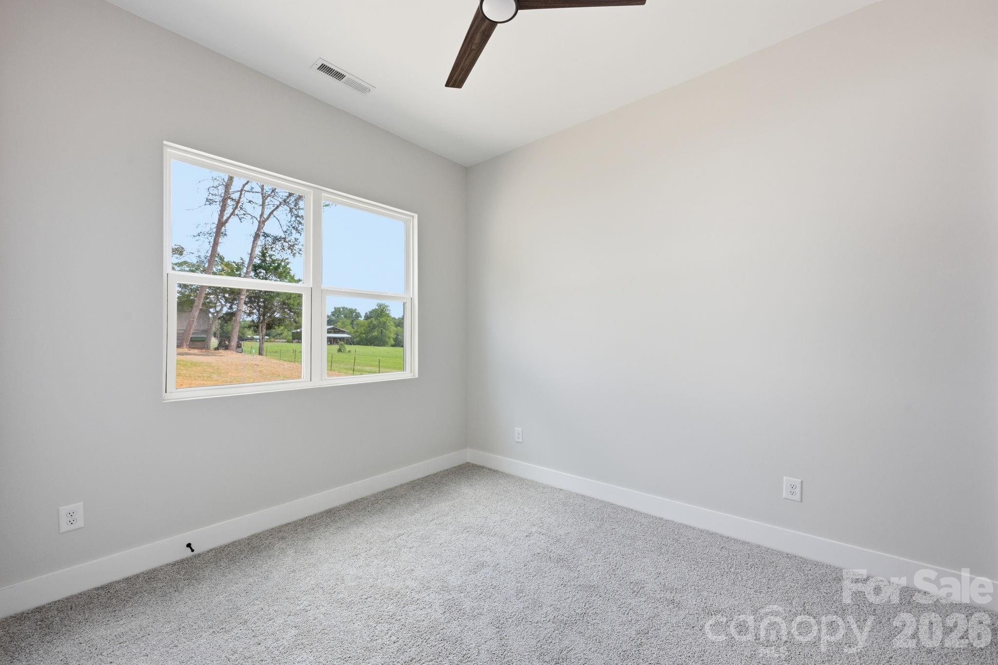 1515 Robin Road — Newton