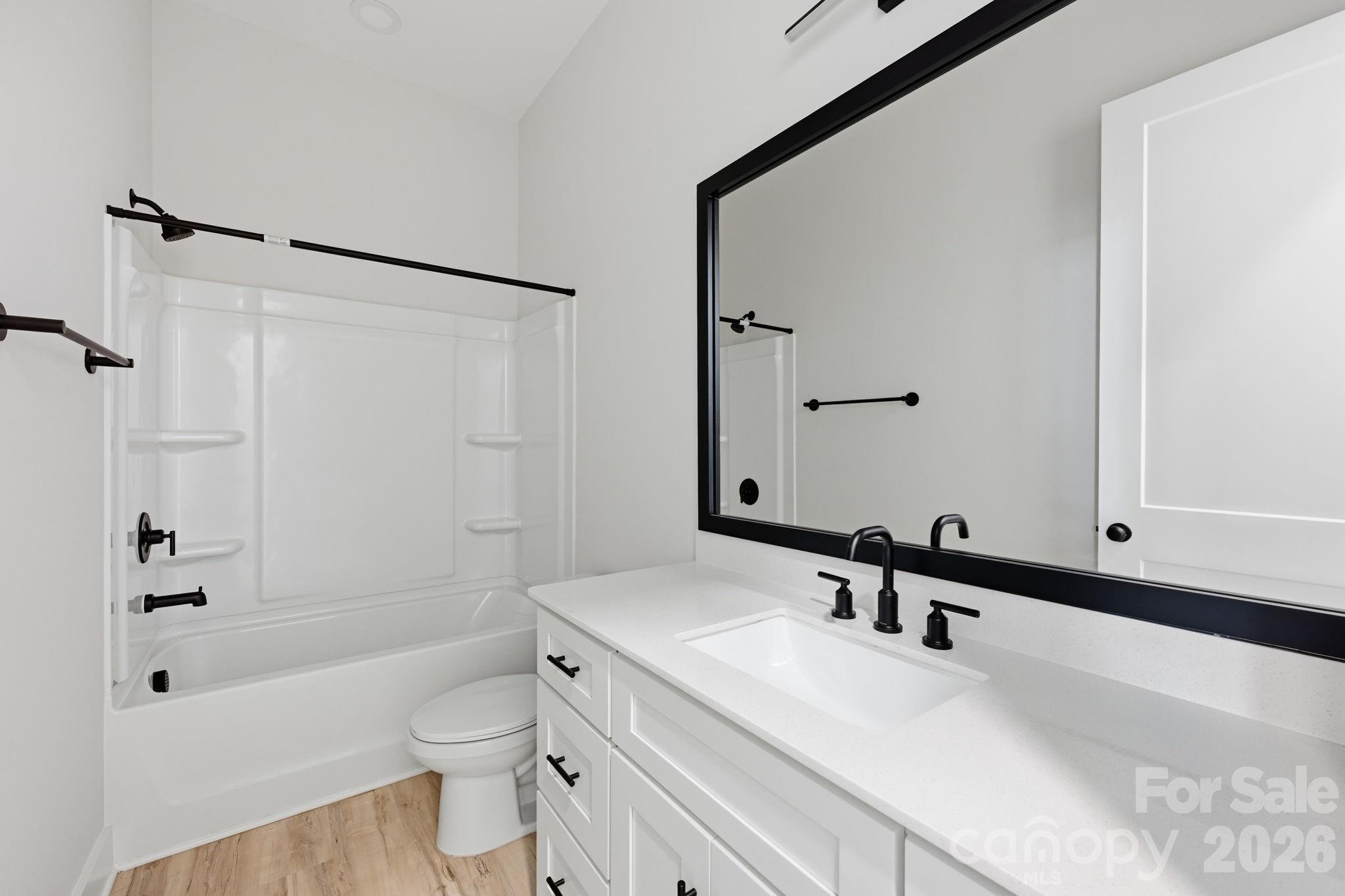 1515 Robin Road — Newton