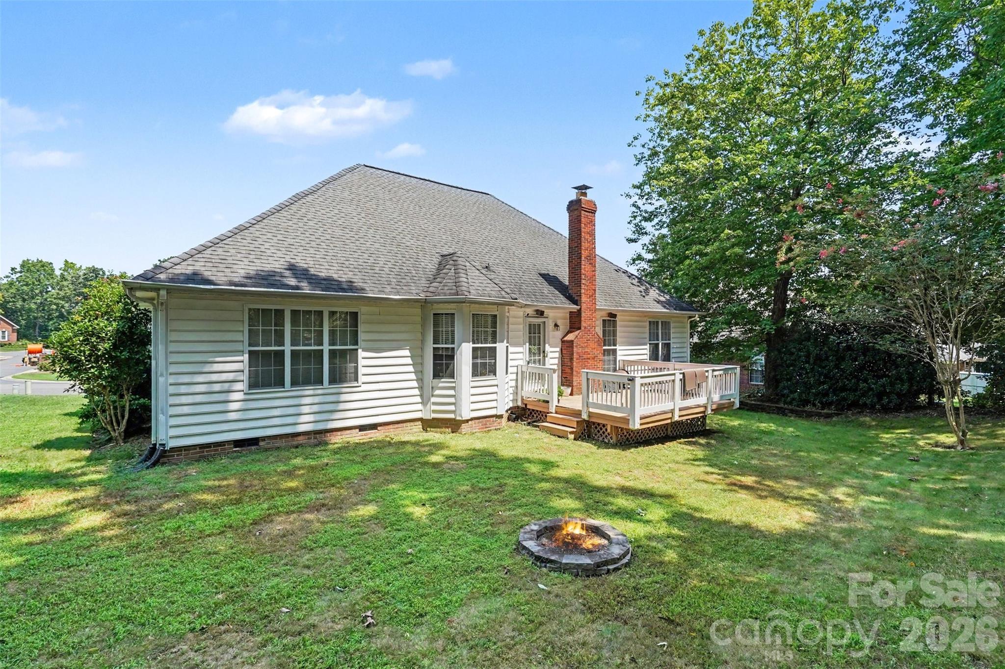 8202 Stevens Mill Road — Matthews