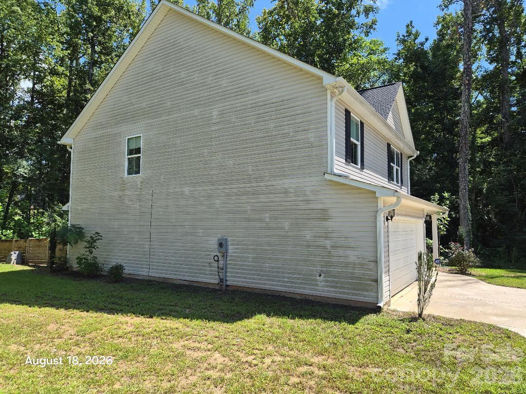 2173 Country Club Drive — Lancaster