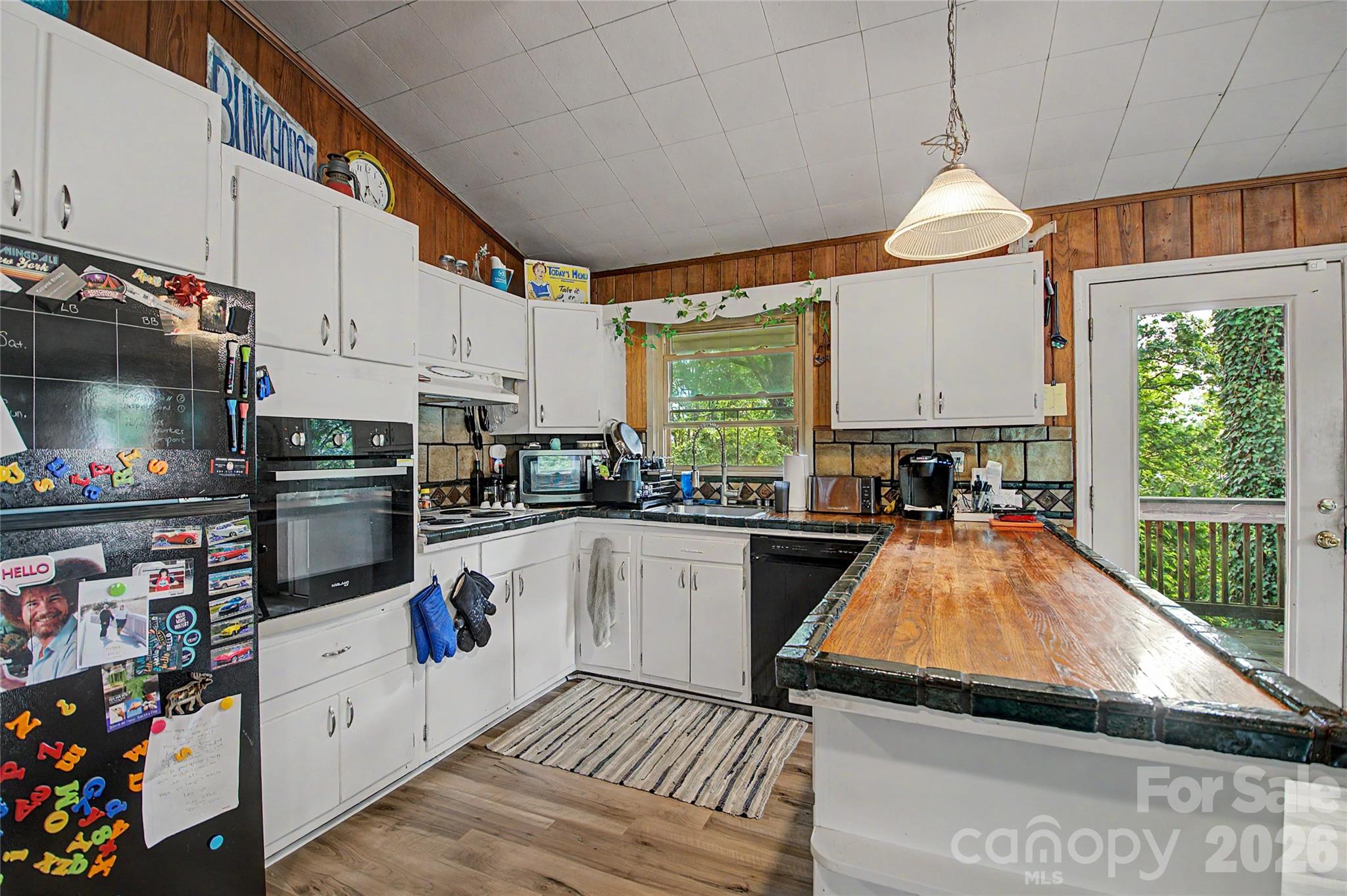 70 Dogwood Drive — Hendersonville