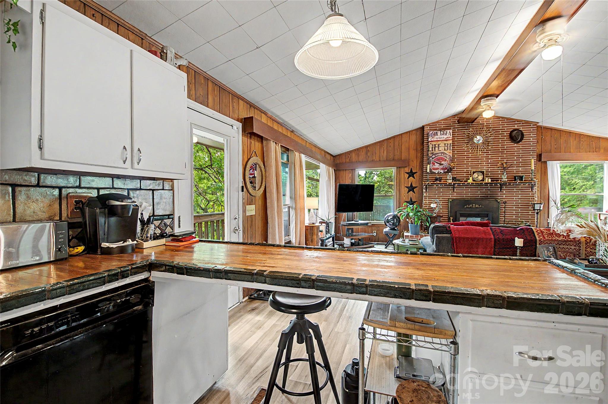 70 Dogwood Drive — Hendersonville