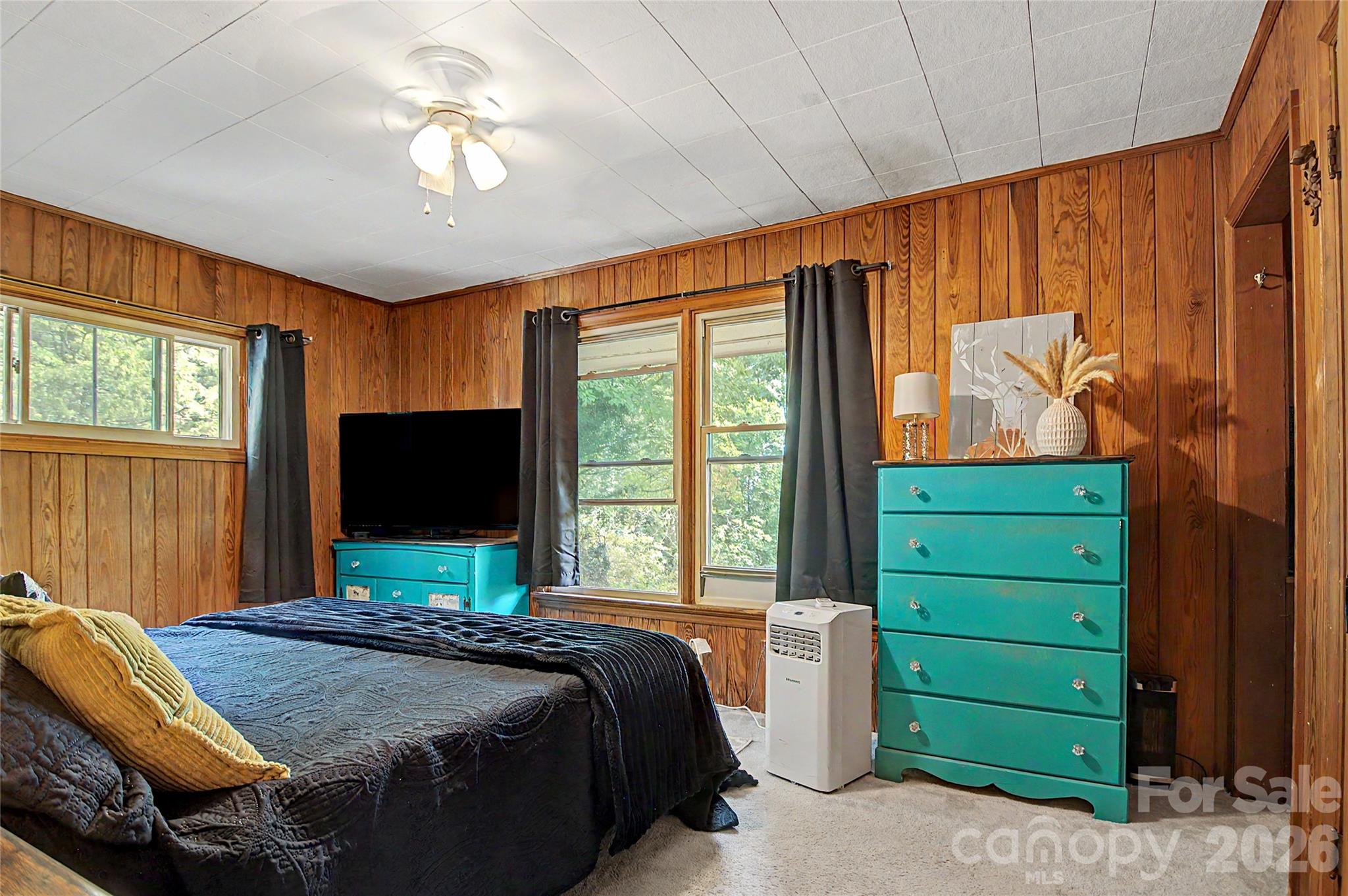 70 Dogwood Drive — Hendersonville