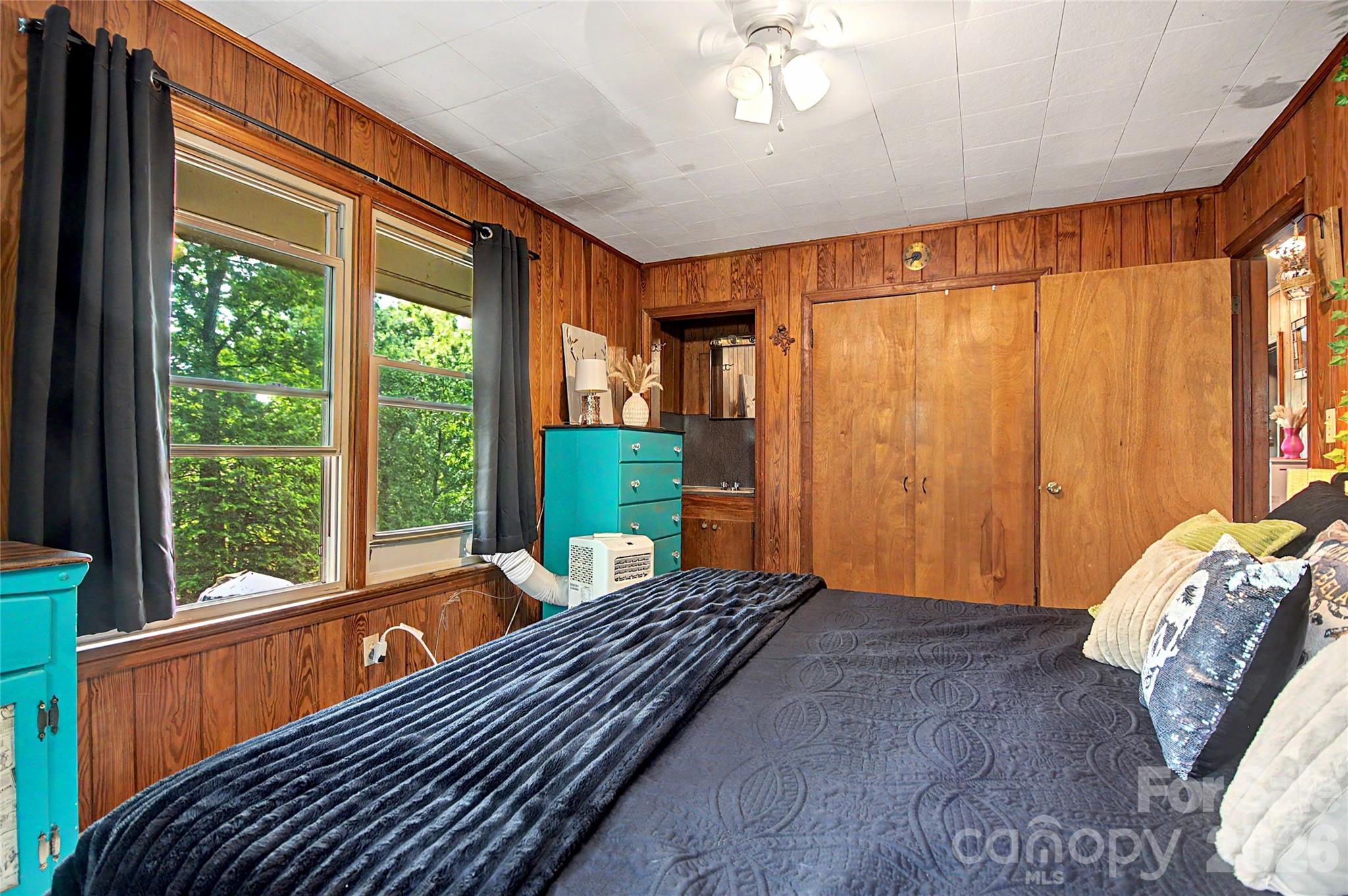 70 Dogwood Drive — Hendersonville