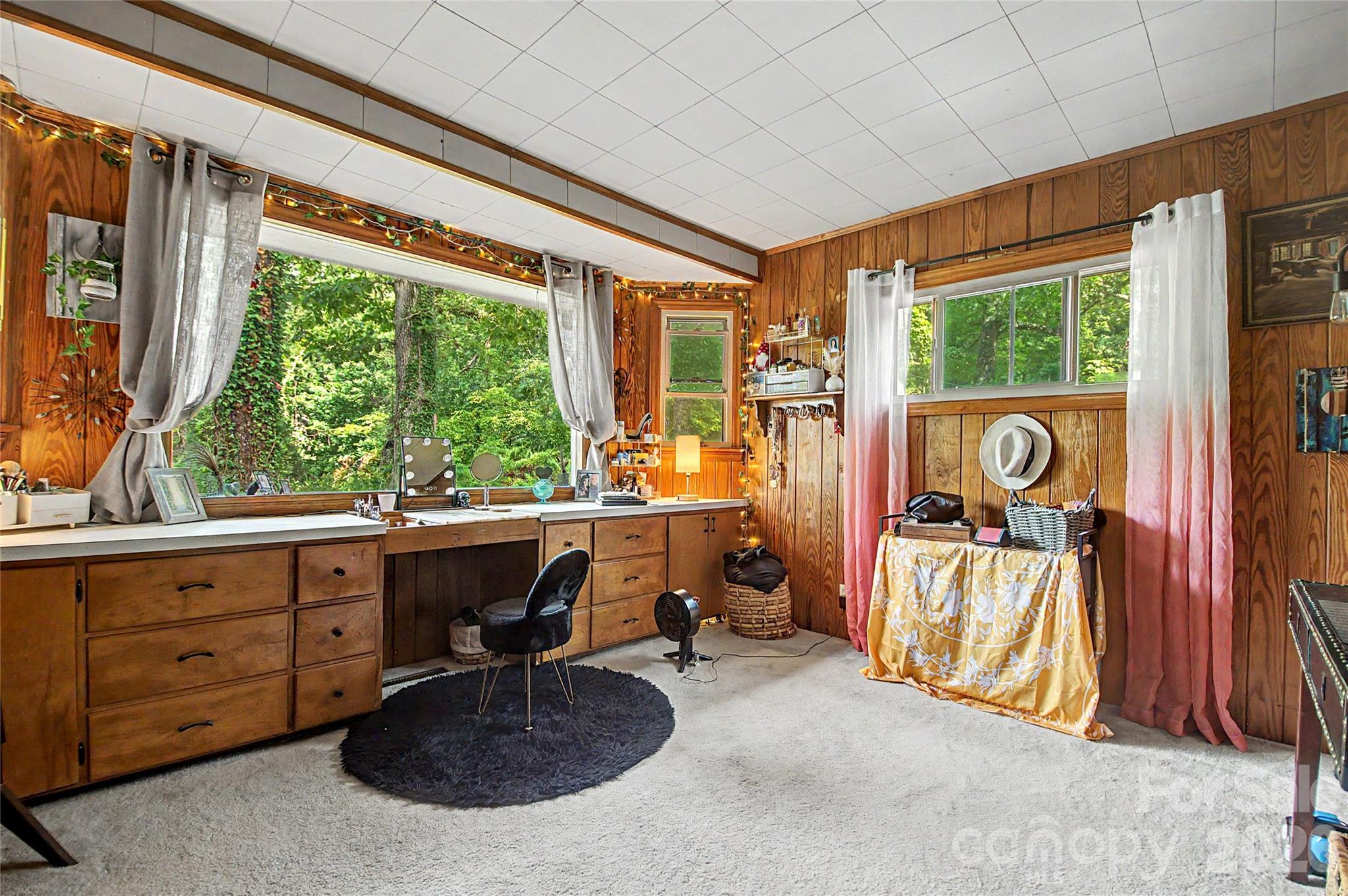70 Dogwood Drive — Hendersonville