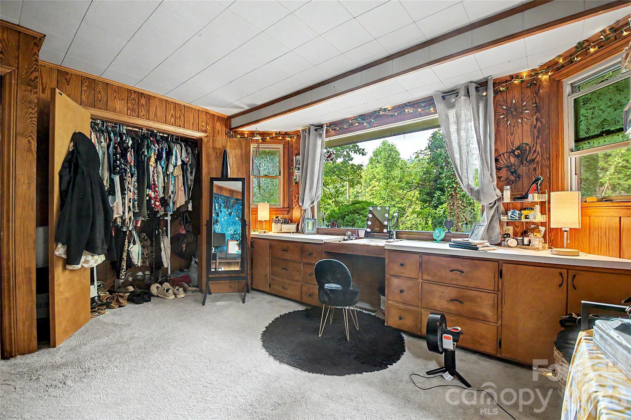 70 Dogwood Drive — Hendersonville