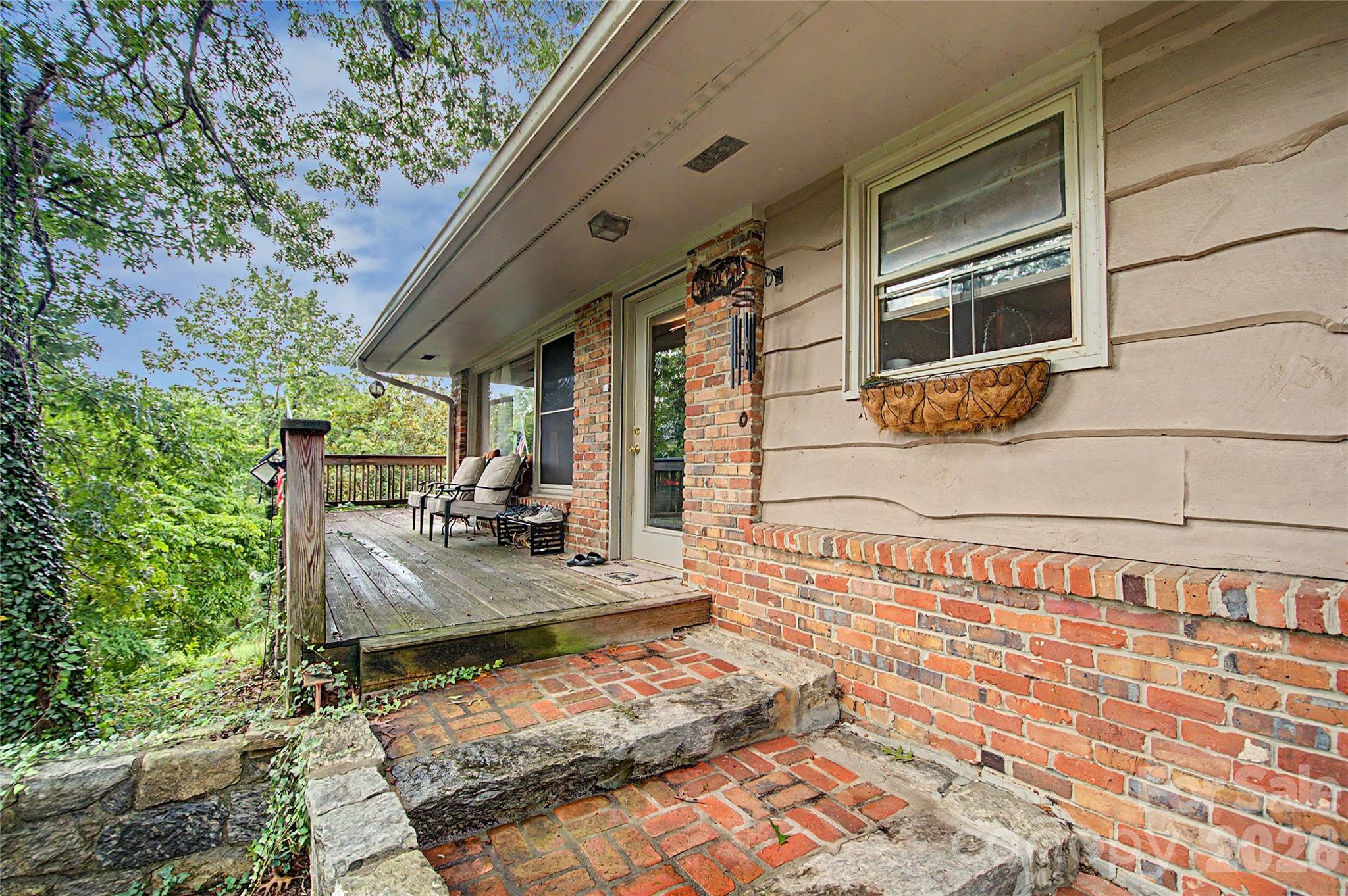 70 Dogwood Drive — Hendersonville