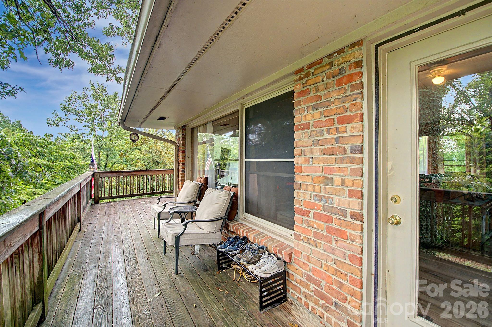70 Dogwood Drive — Hendersonville