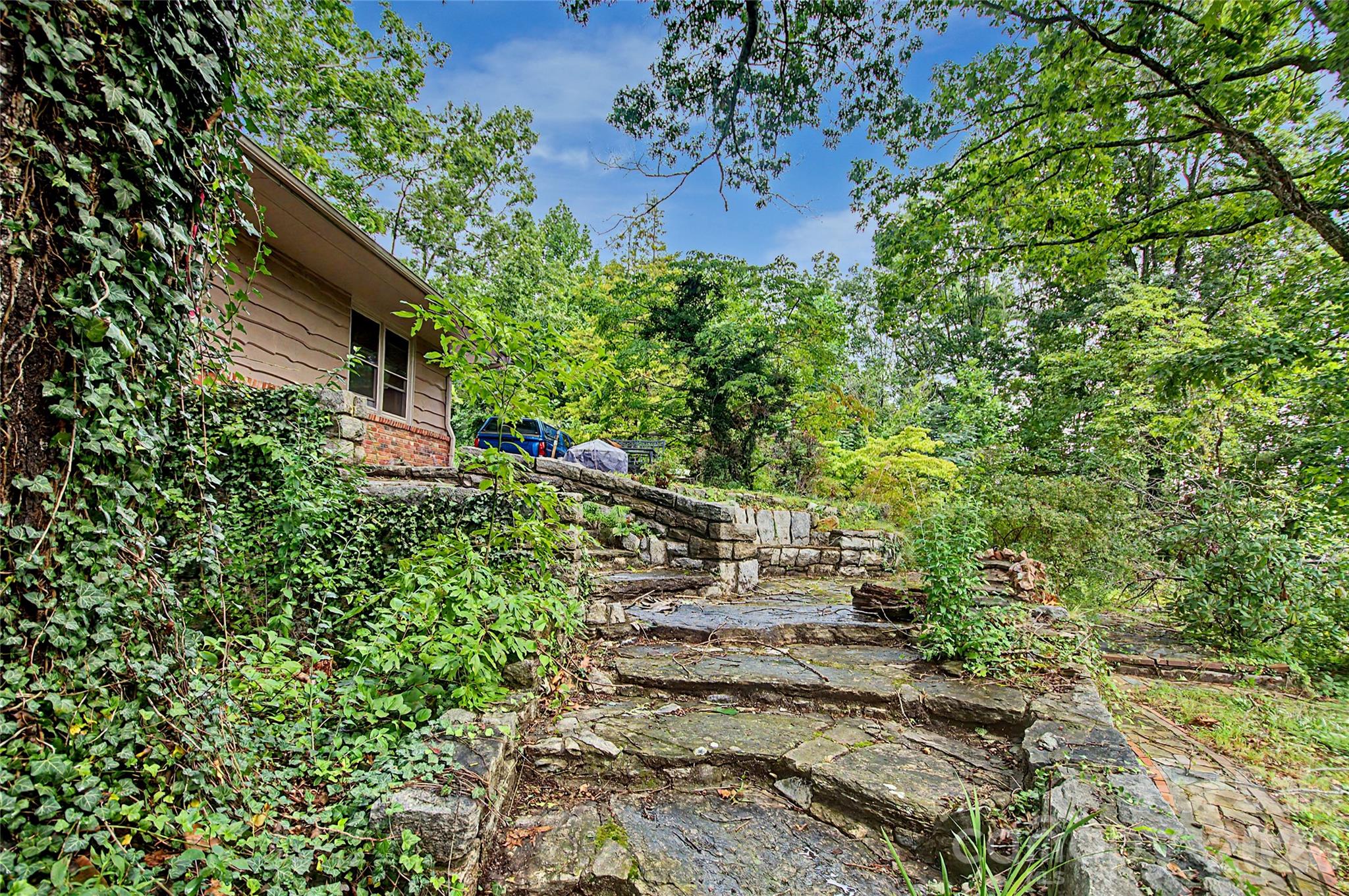70 Dogwood Drive — Hendersonville