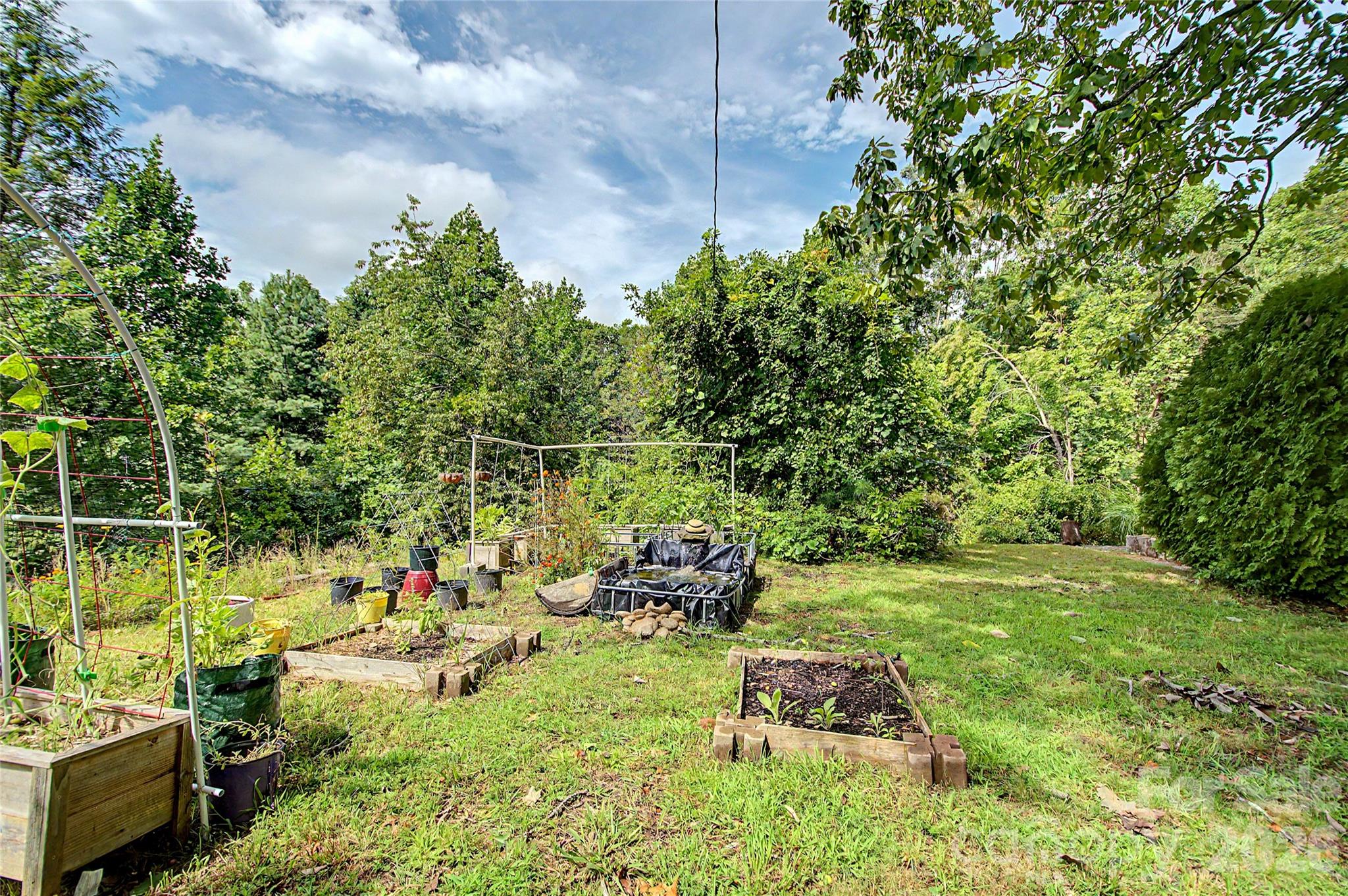 70 Dogwood Drive — Hendersonville