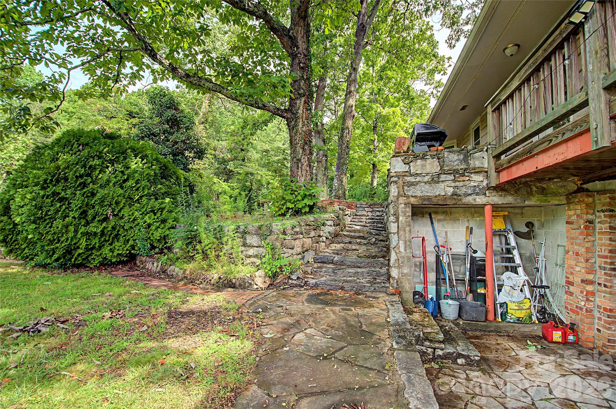 70 Dogwood Drive — Hendersonville