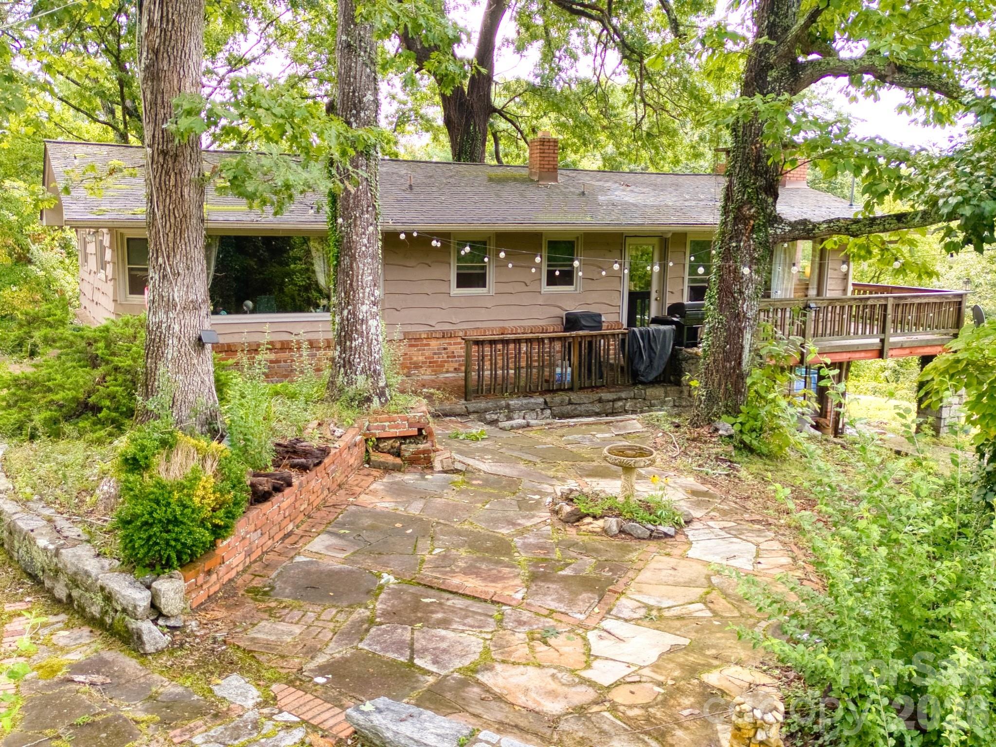 70 Dogwood Drive — Hendersonville