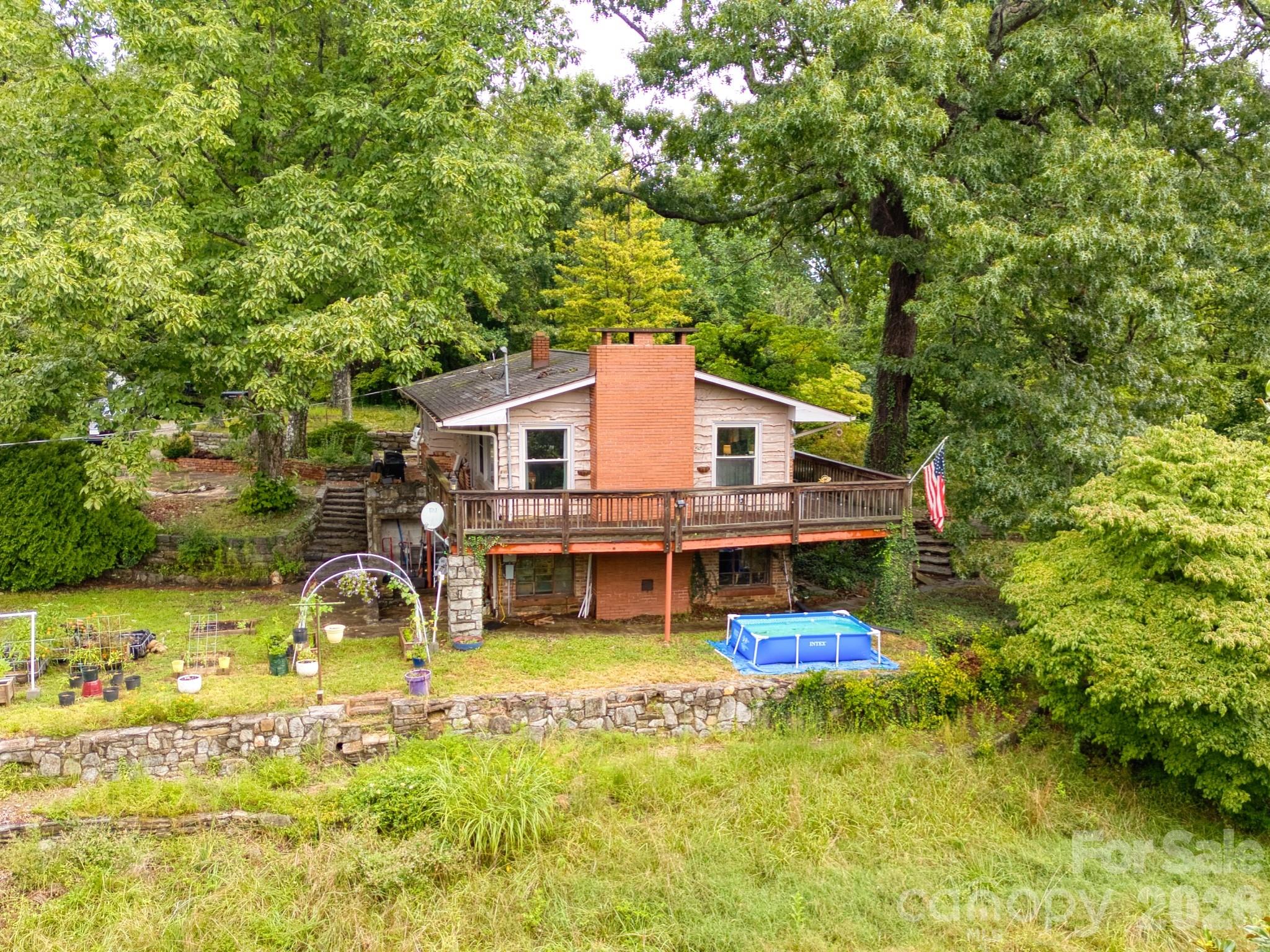 70 Dogwood Drive — Hendersonville