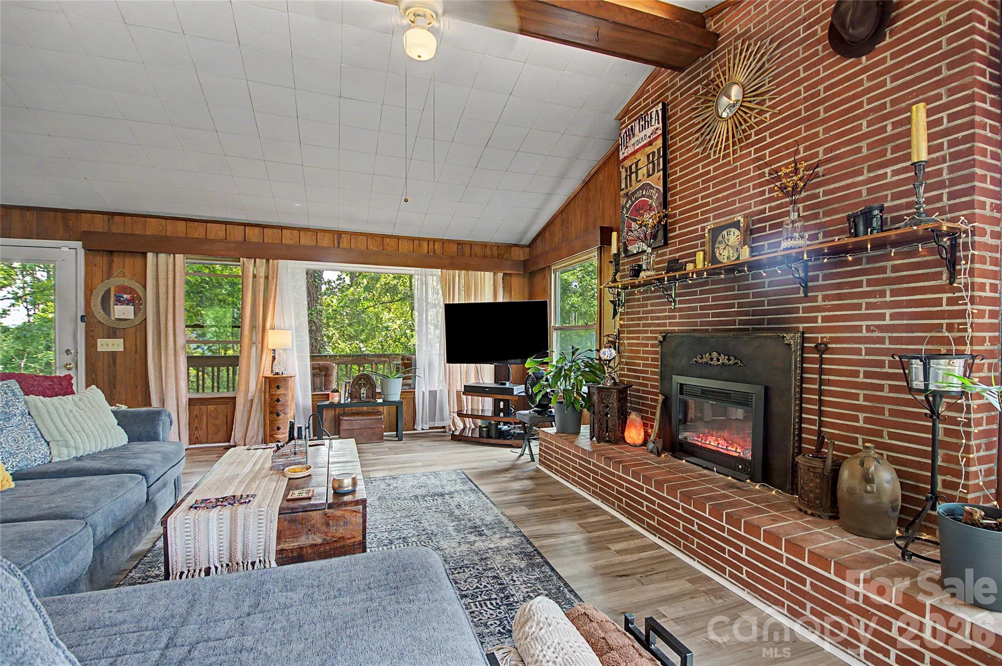 70 Dogwood Drive — Hendersonville
