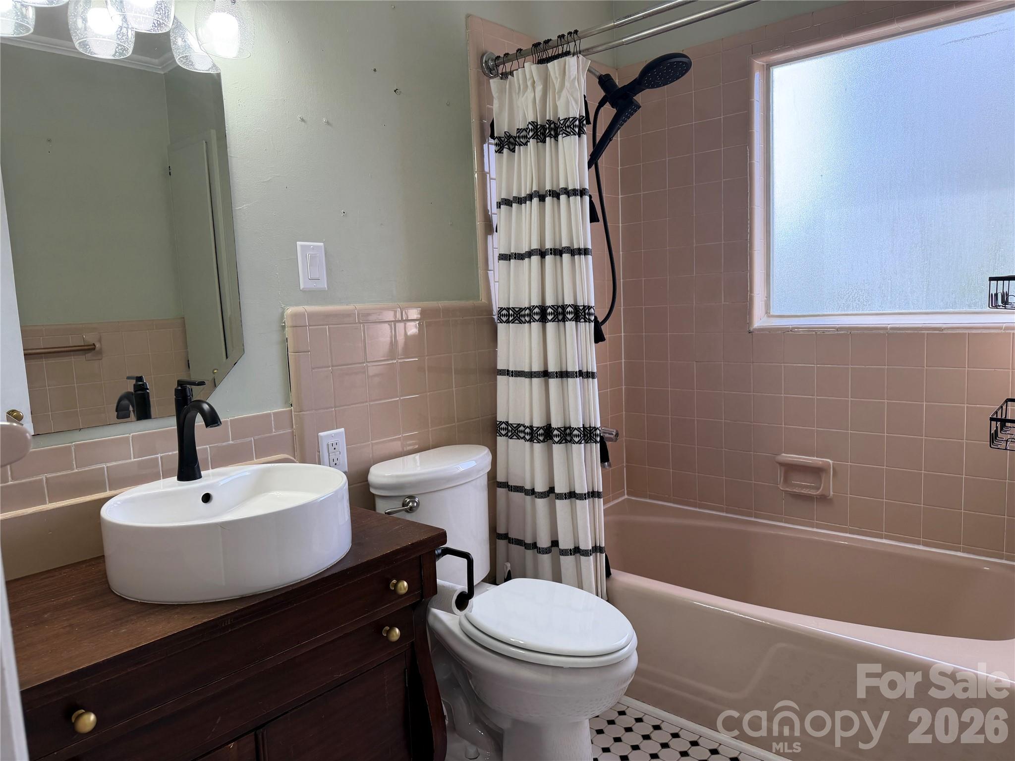 1631 Maple Avenue — Albemarle