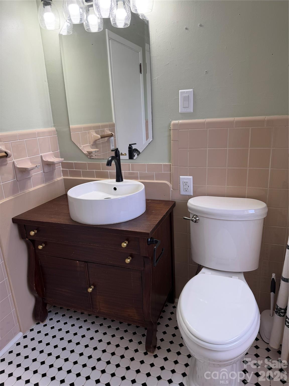 1631 Maple Avenue — Albemarle