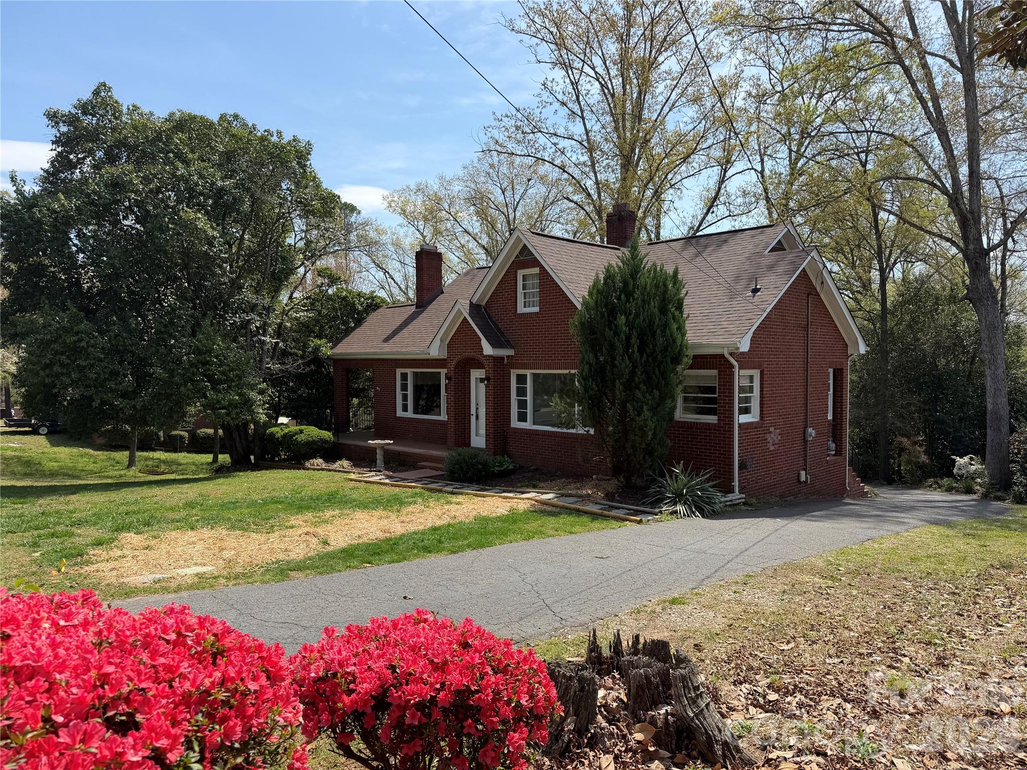1631 Maple Avenue — Albemarle