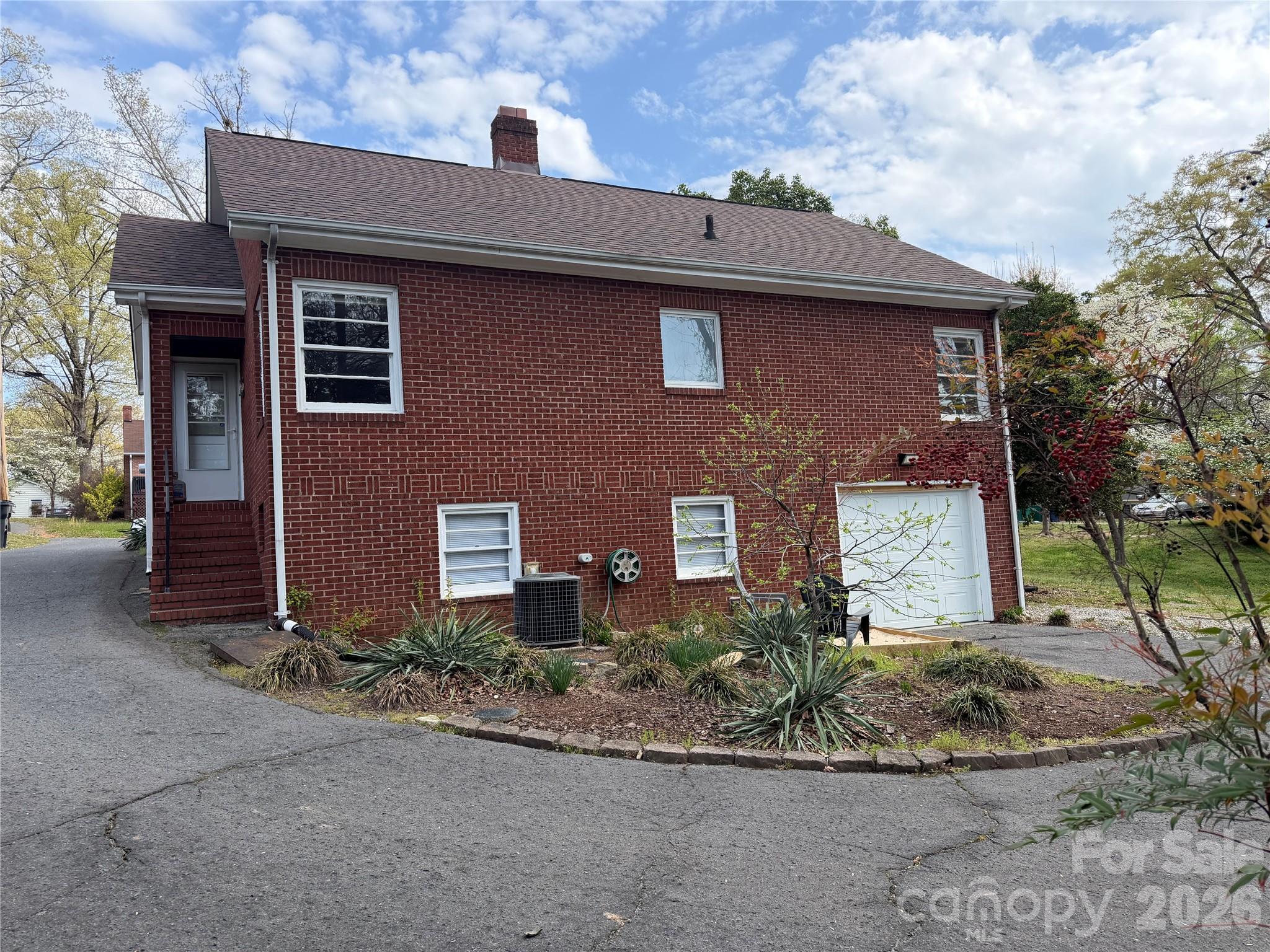 1631 Maple Avenue — Albemarle