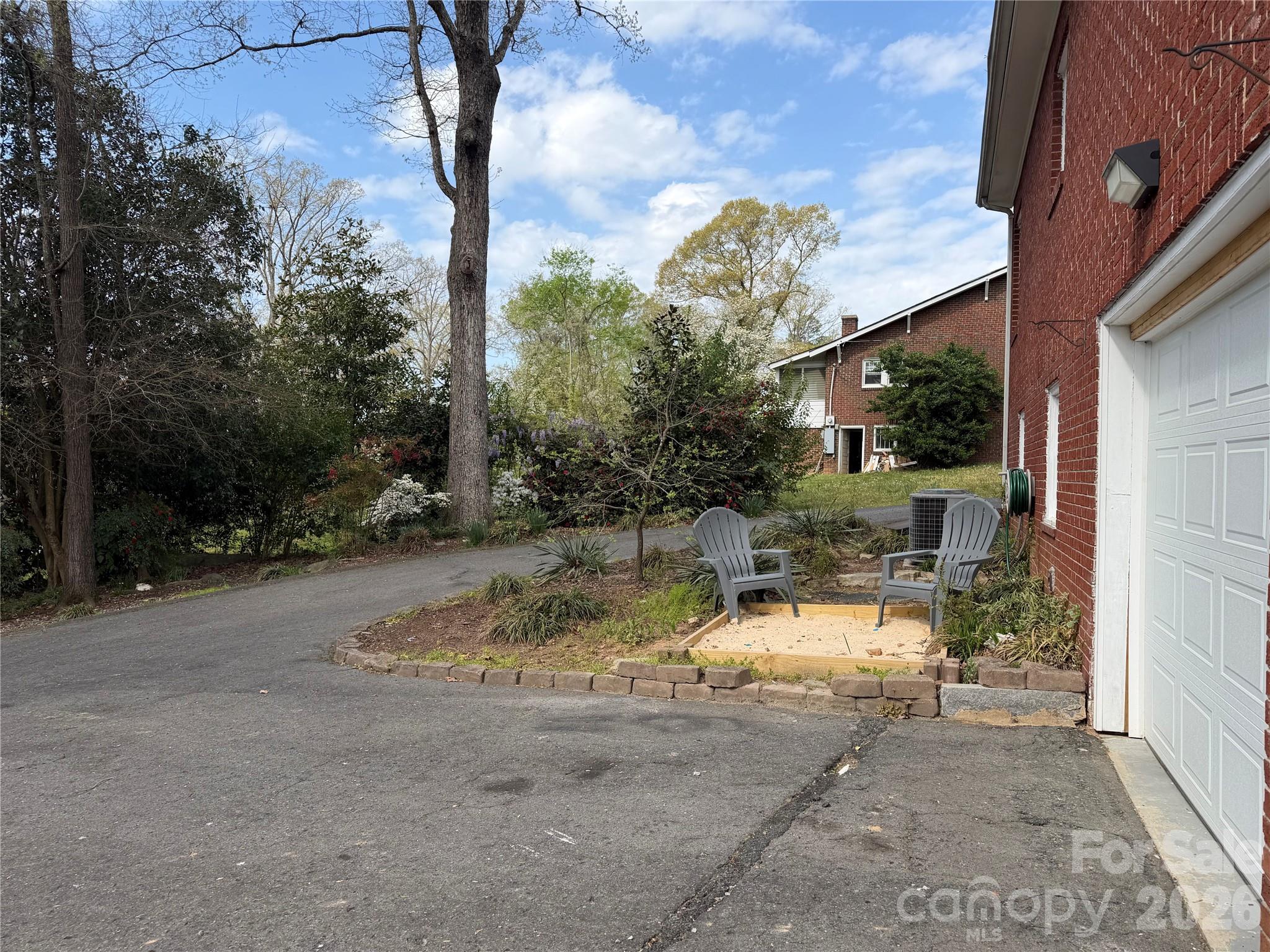 1631 Maple Avenue — Albemarle