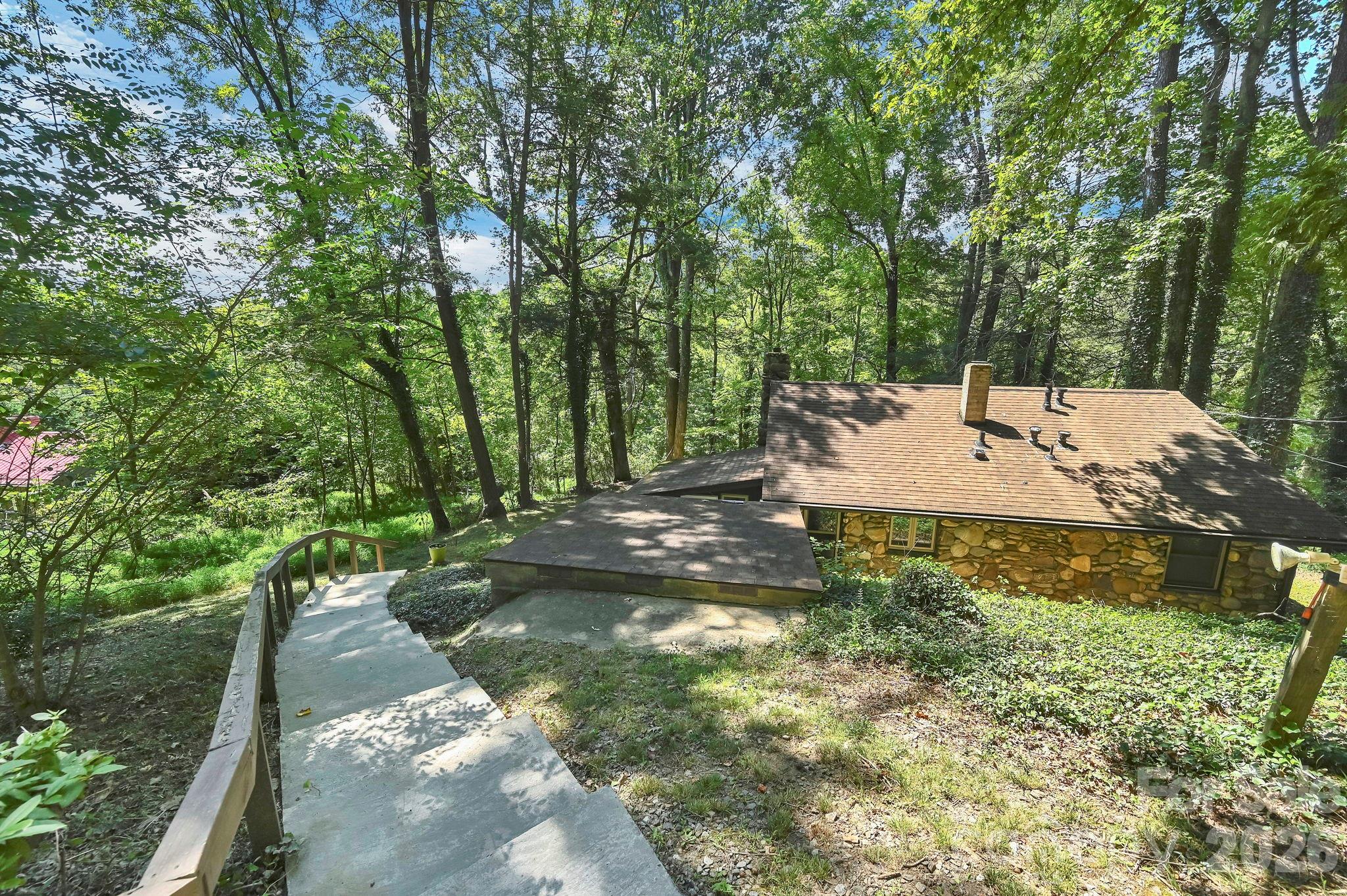 26 Candler School Road — Candler