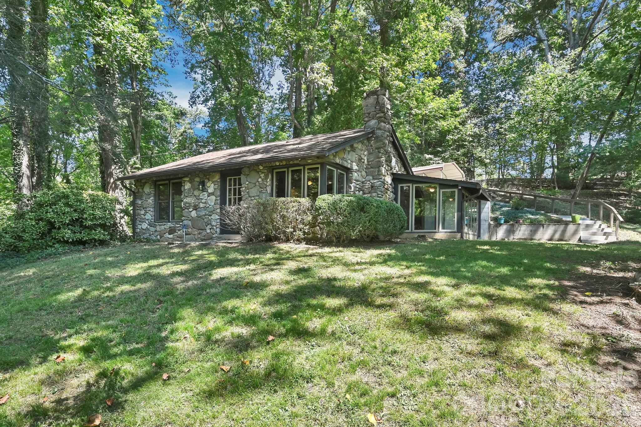 26 Candler School Road — Candler