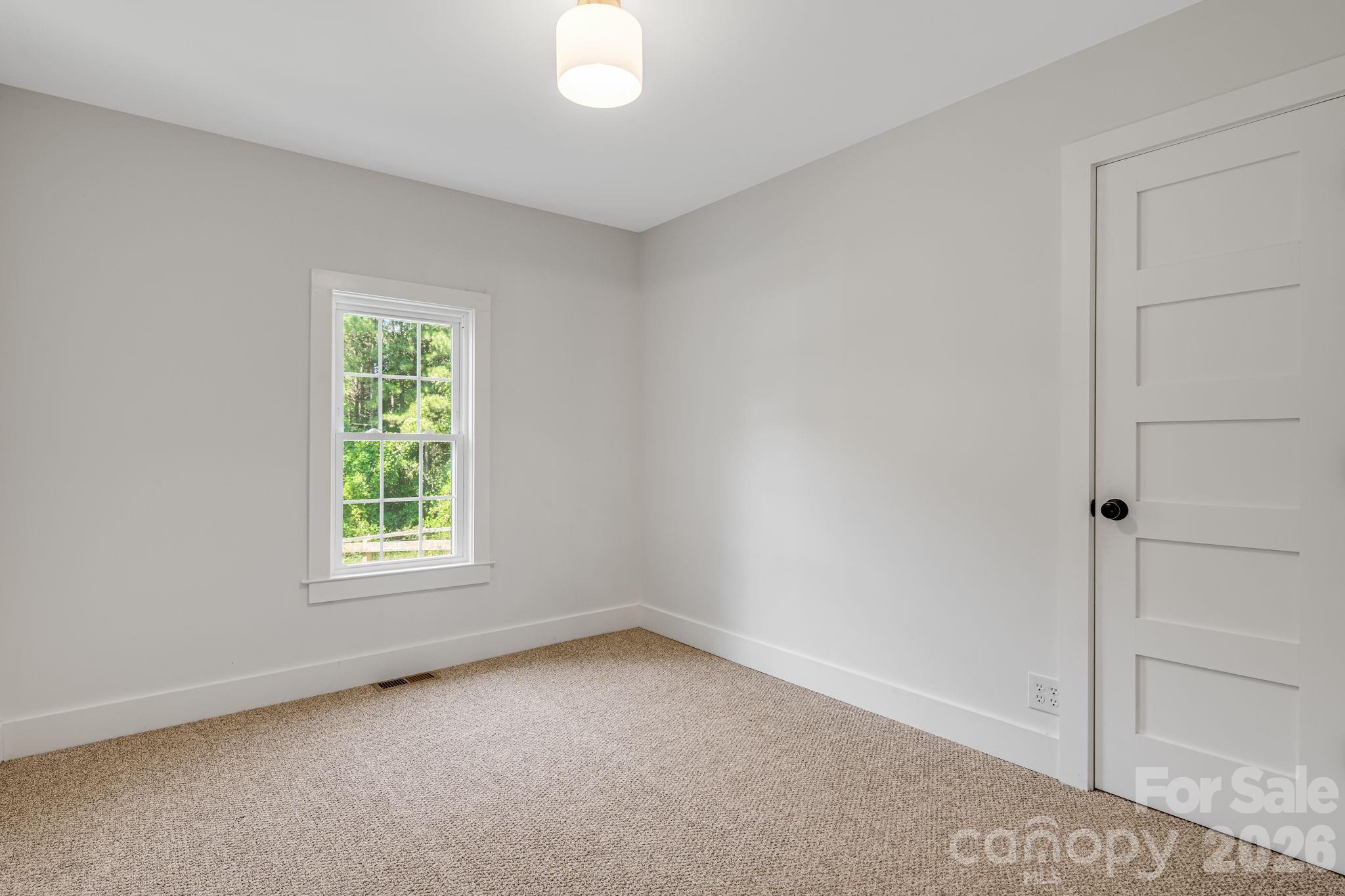 5990 S NC 9 Highway — Tryon